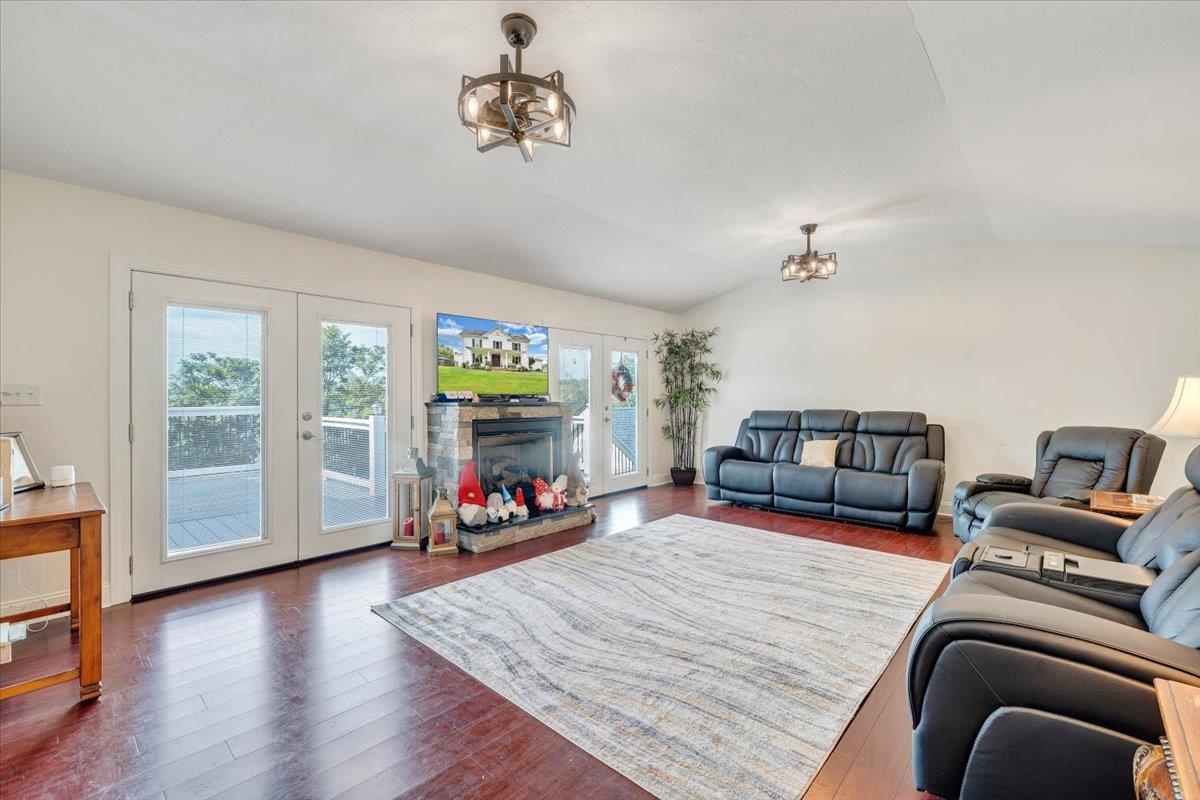 1150 Drewrys Hill Road Vinton VA 24179