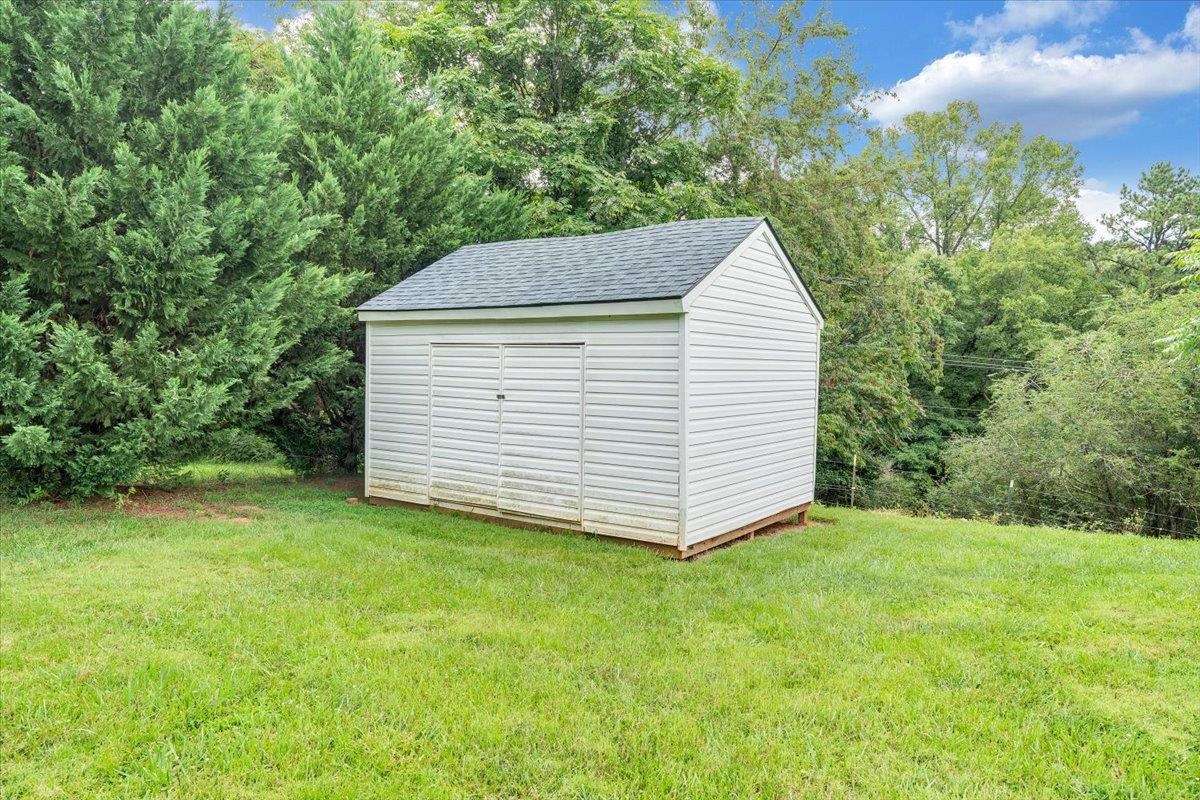 1150 Drewrys Hill Road Vinton VA 24179