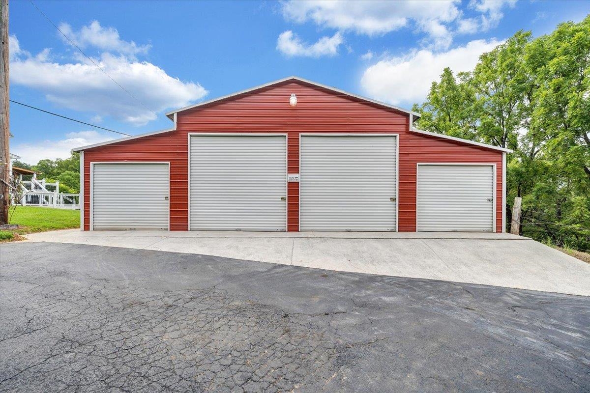 1150 Drewrys Hill Road Vinton VA 24179
