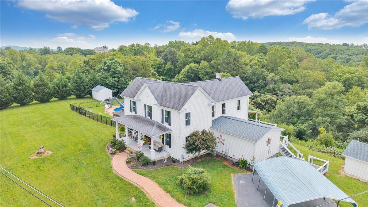 1150 Drewrys Hill Road Vinton VA 24179