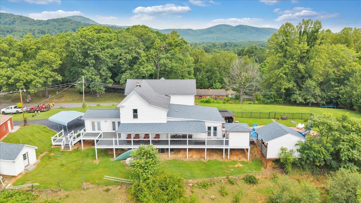 1150 Drewrys Hill Road Vinton VA 24179