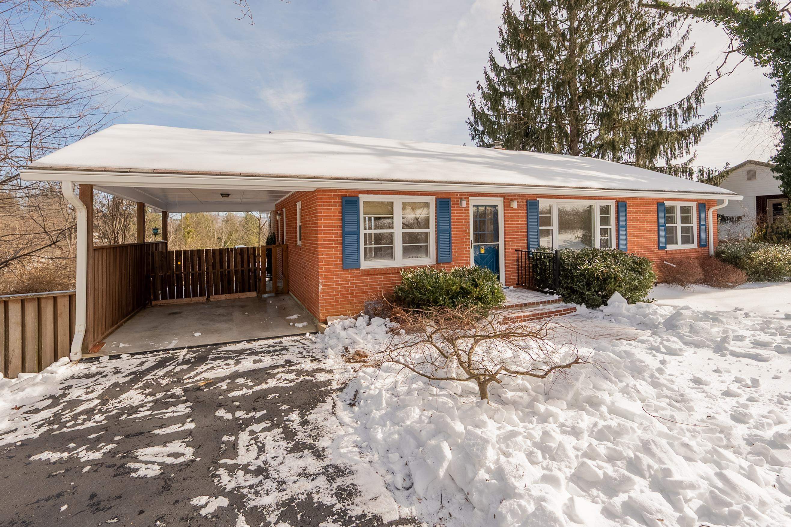 1209 Highland Circle Blacksburg VA 24060