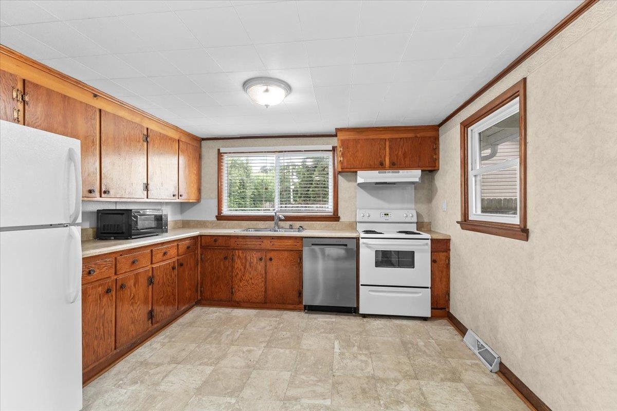 590 Agee Street Christiansburg VA 24073