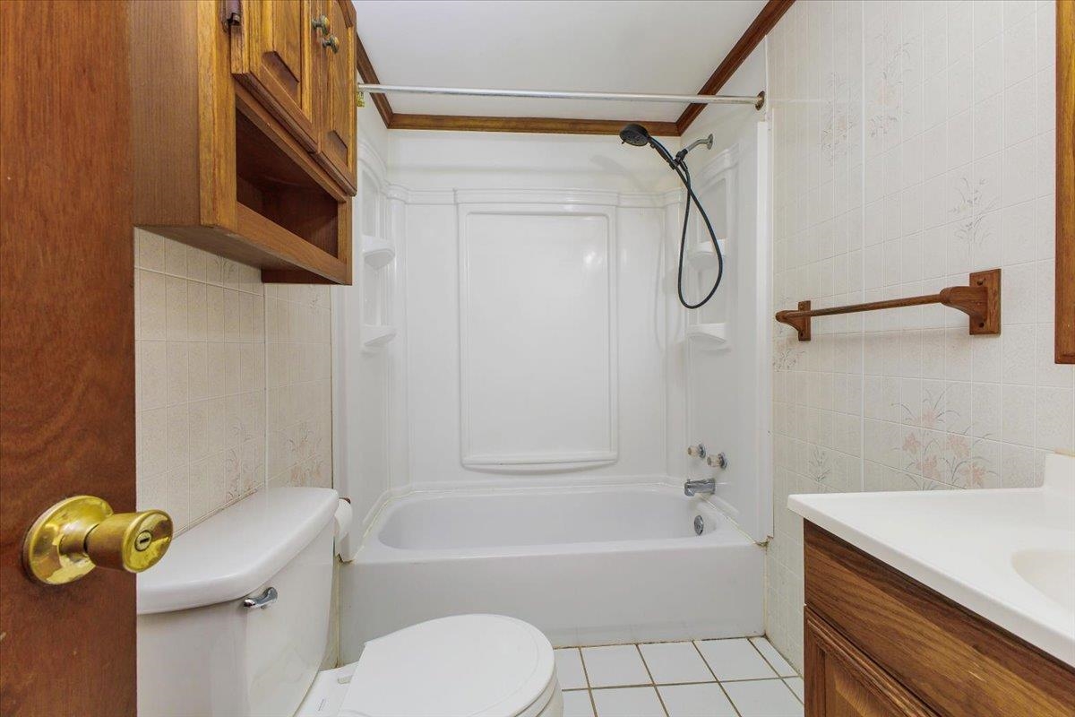 590 Agee Street Christiansburg VA 24073