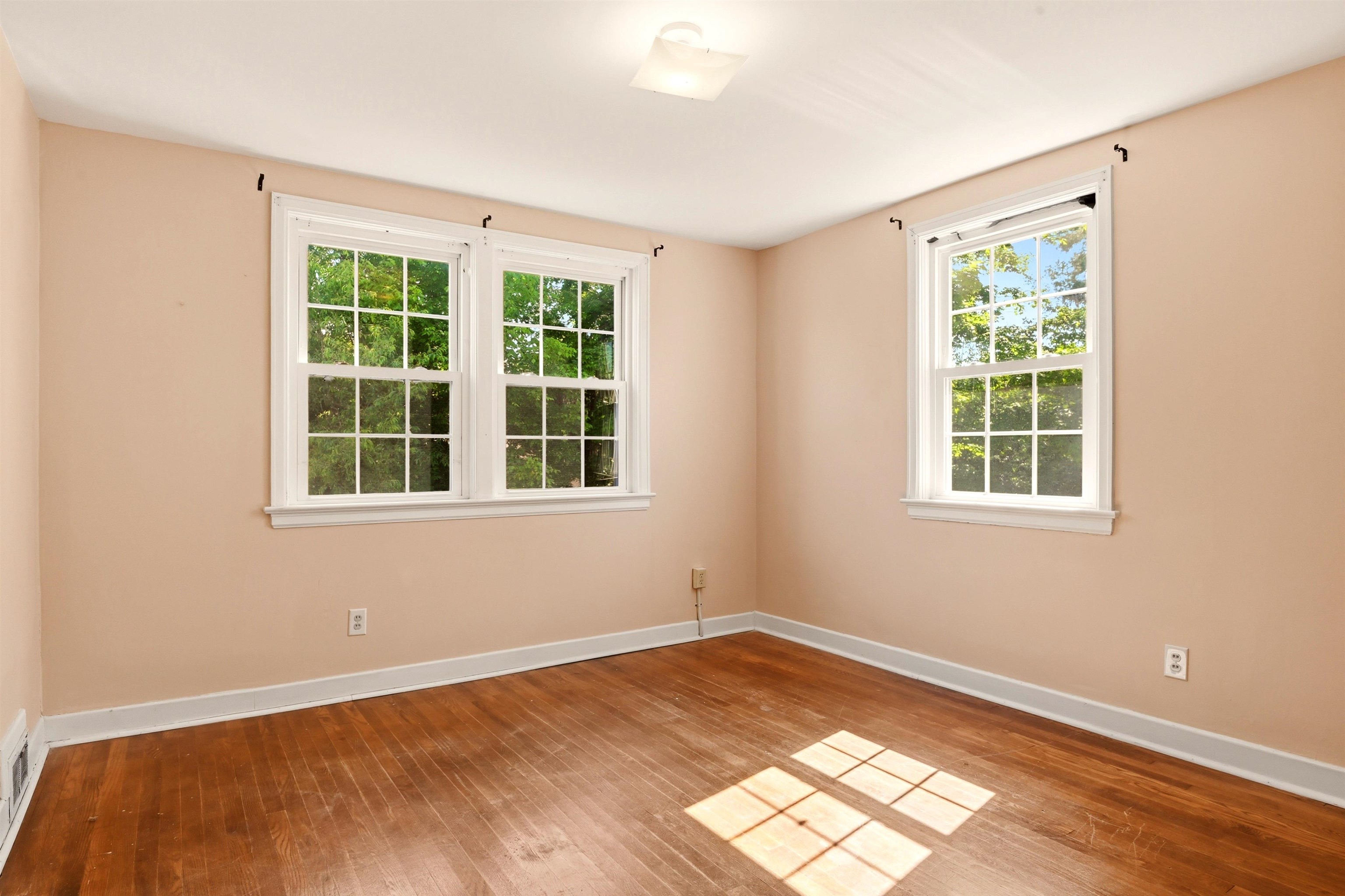1921 Seventh Street Radford VA 24141