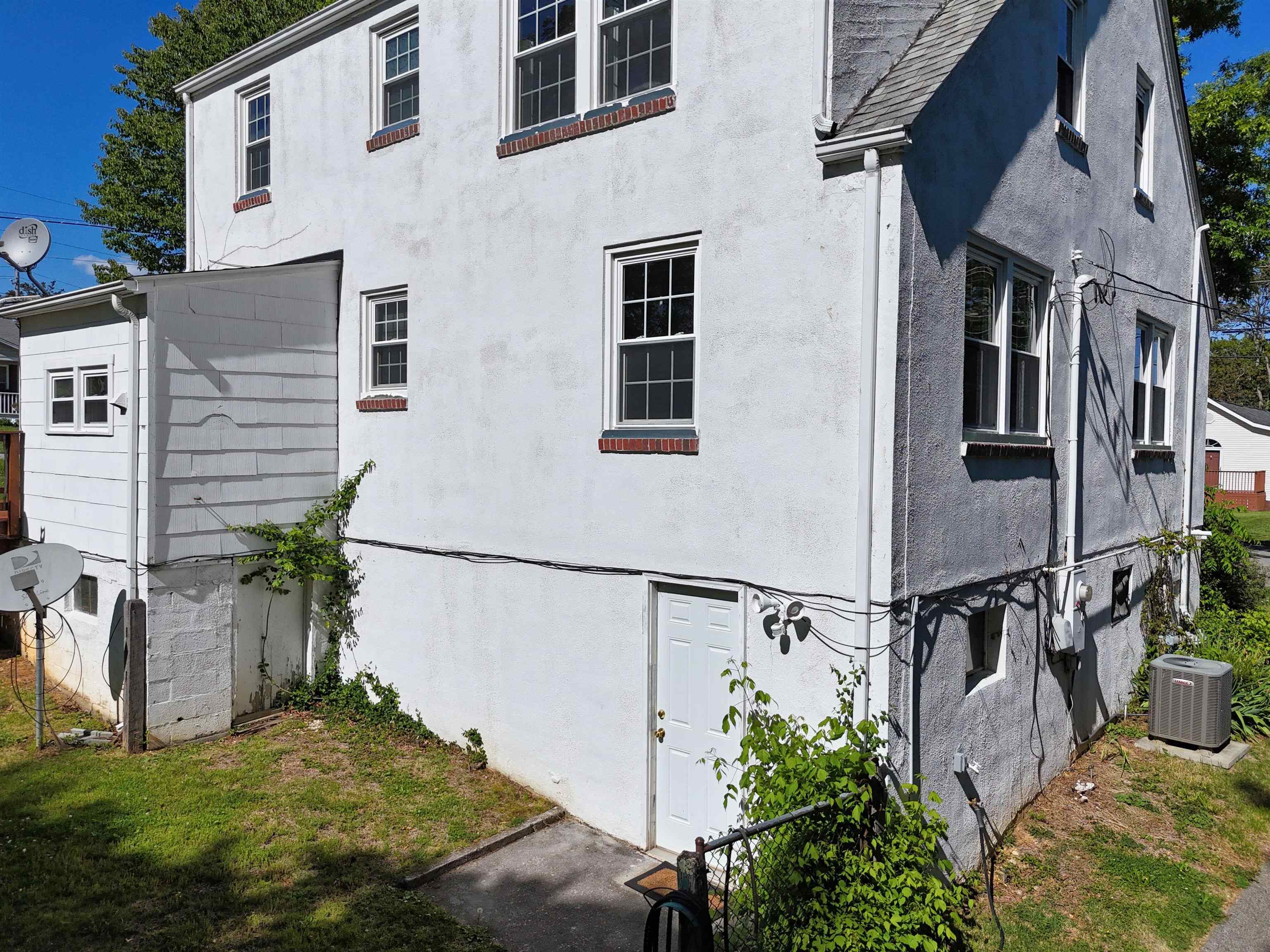 1921 Seventh Street Radford VA 24141