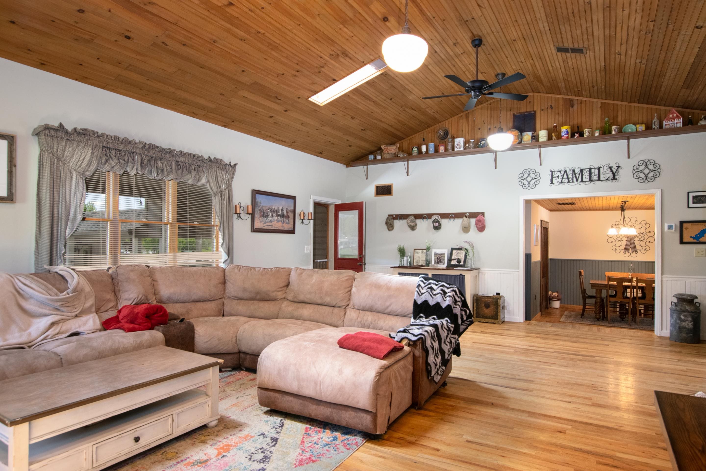 218 Chinquapin Avenue Rural Retreat VA 24368