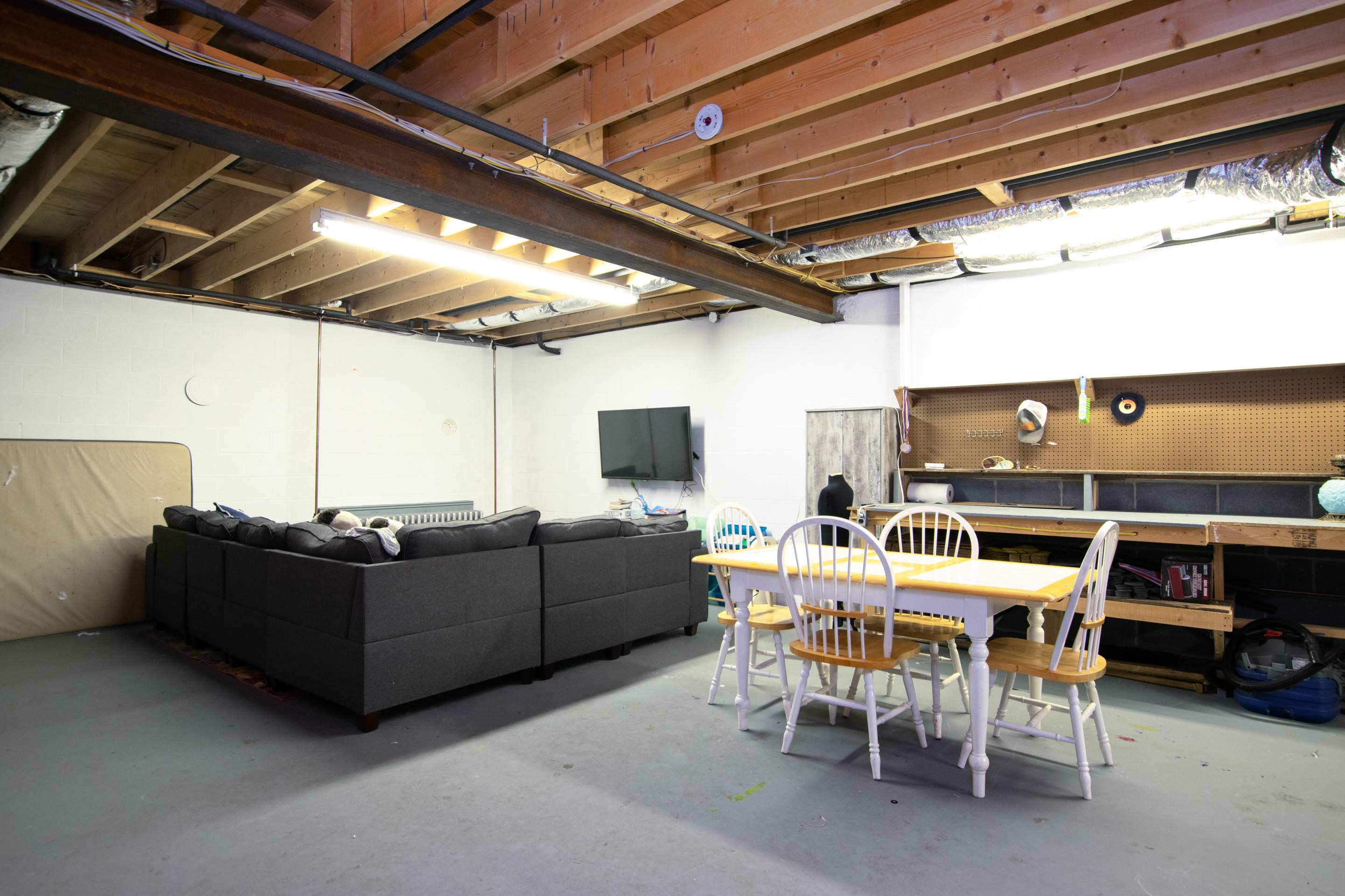 218 Chinquapin Avenue Rural Retreat VA 24368