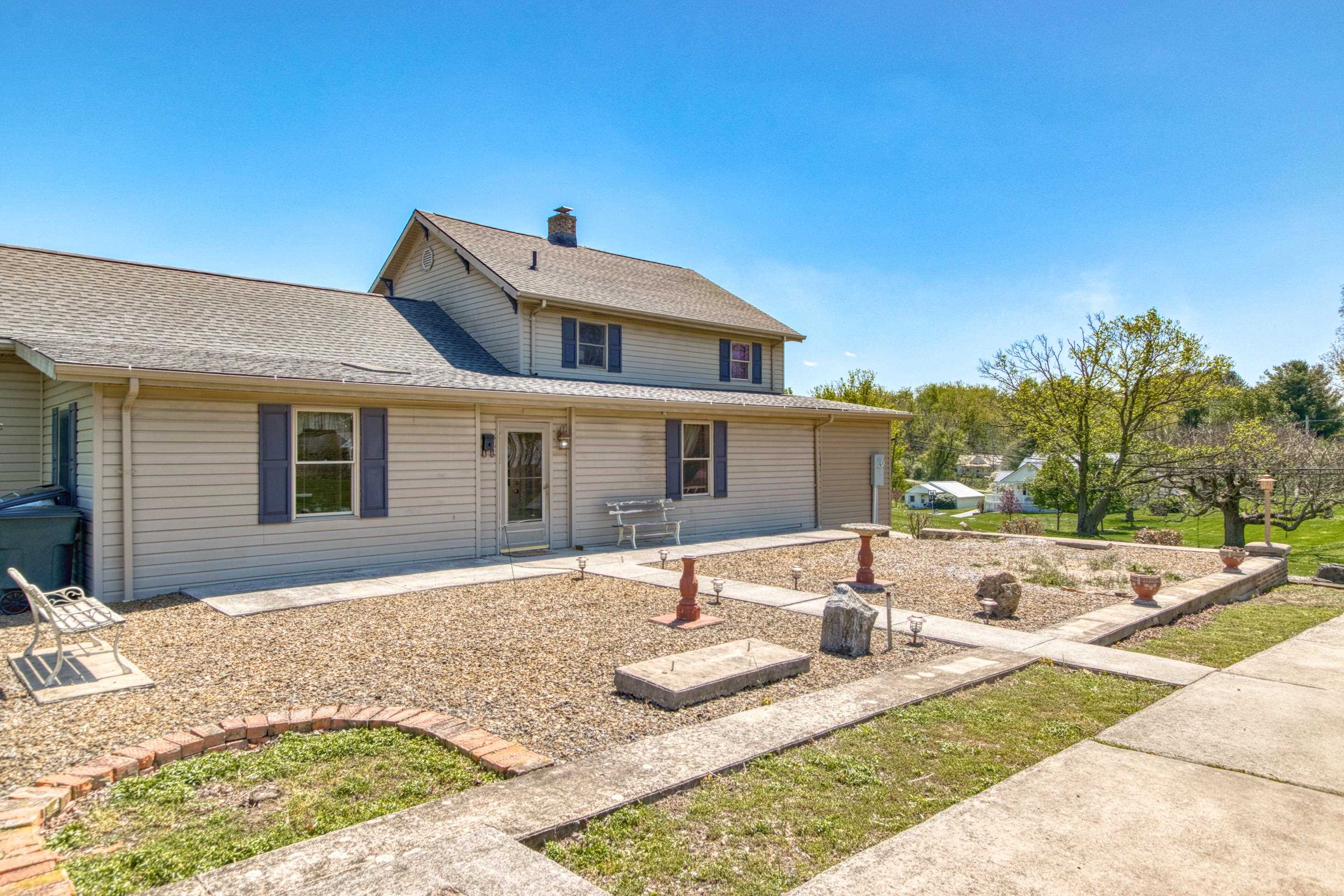 218 Chinquapin Avenue Rural Retreat VA 24368