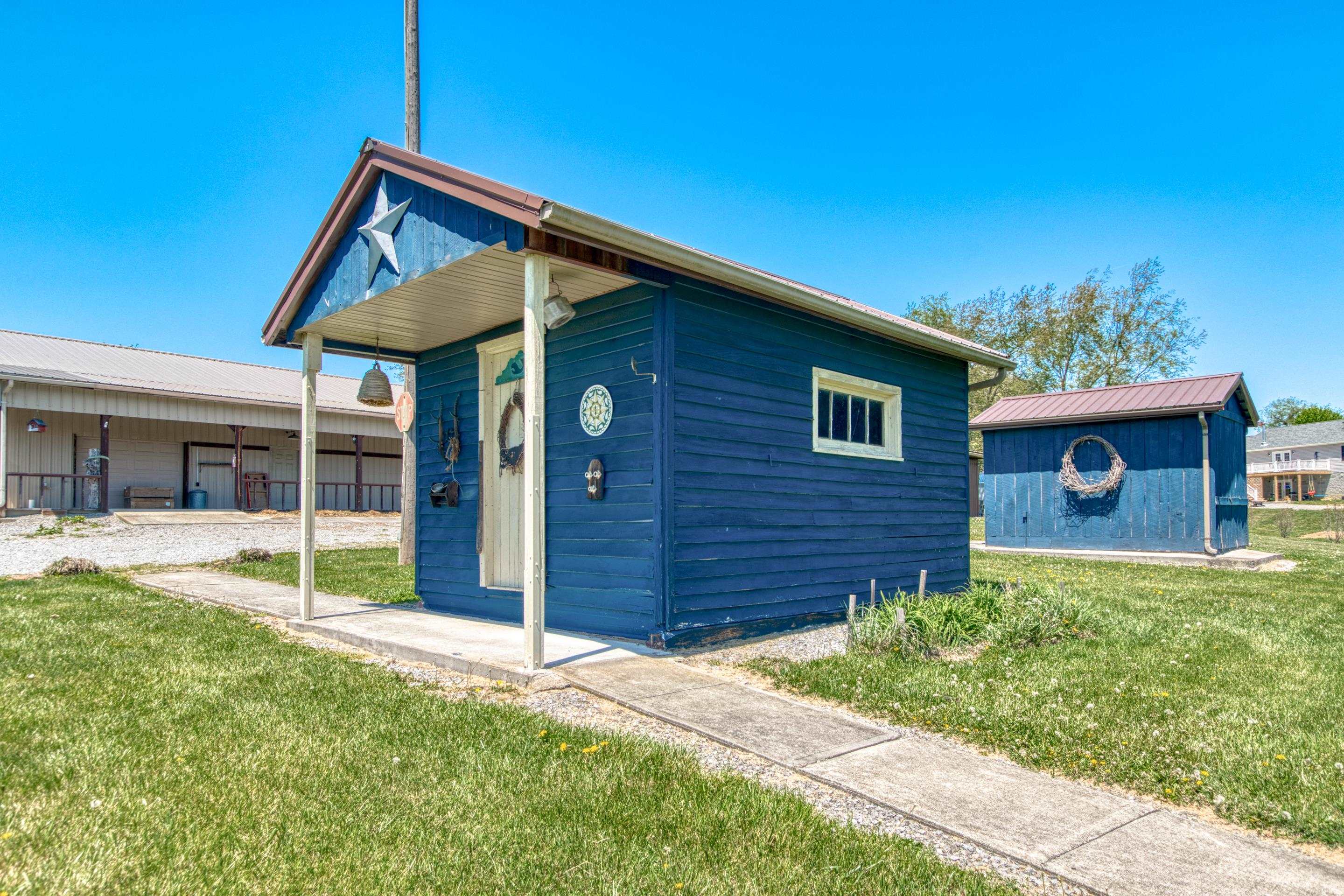 218 Chinquapin Avenue Rural Retreat VA 24368