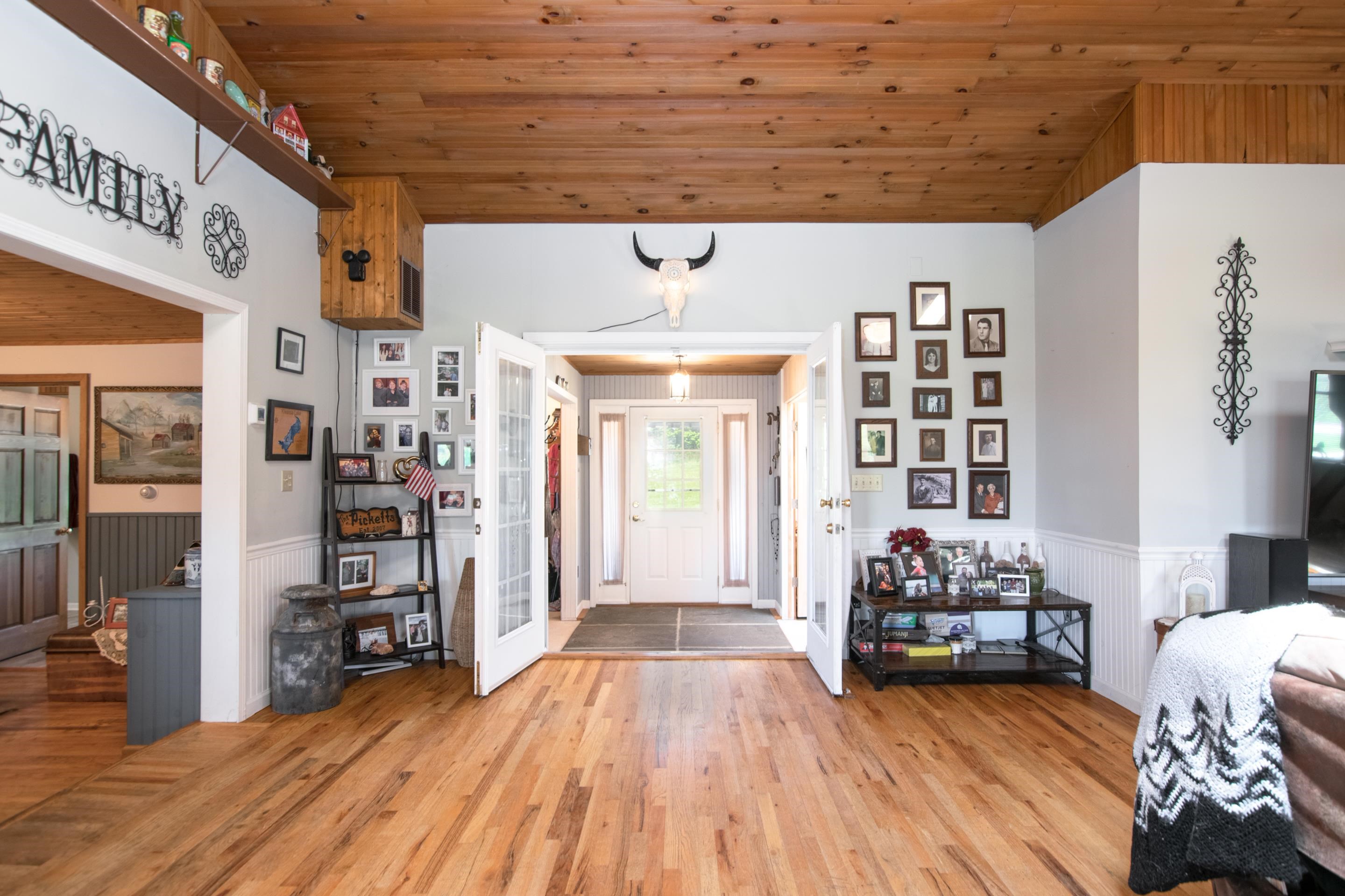 218 Chinquapin Avenue Rural Retreat VA 24368