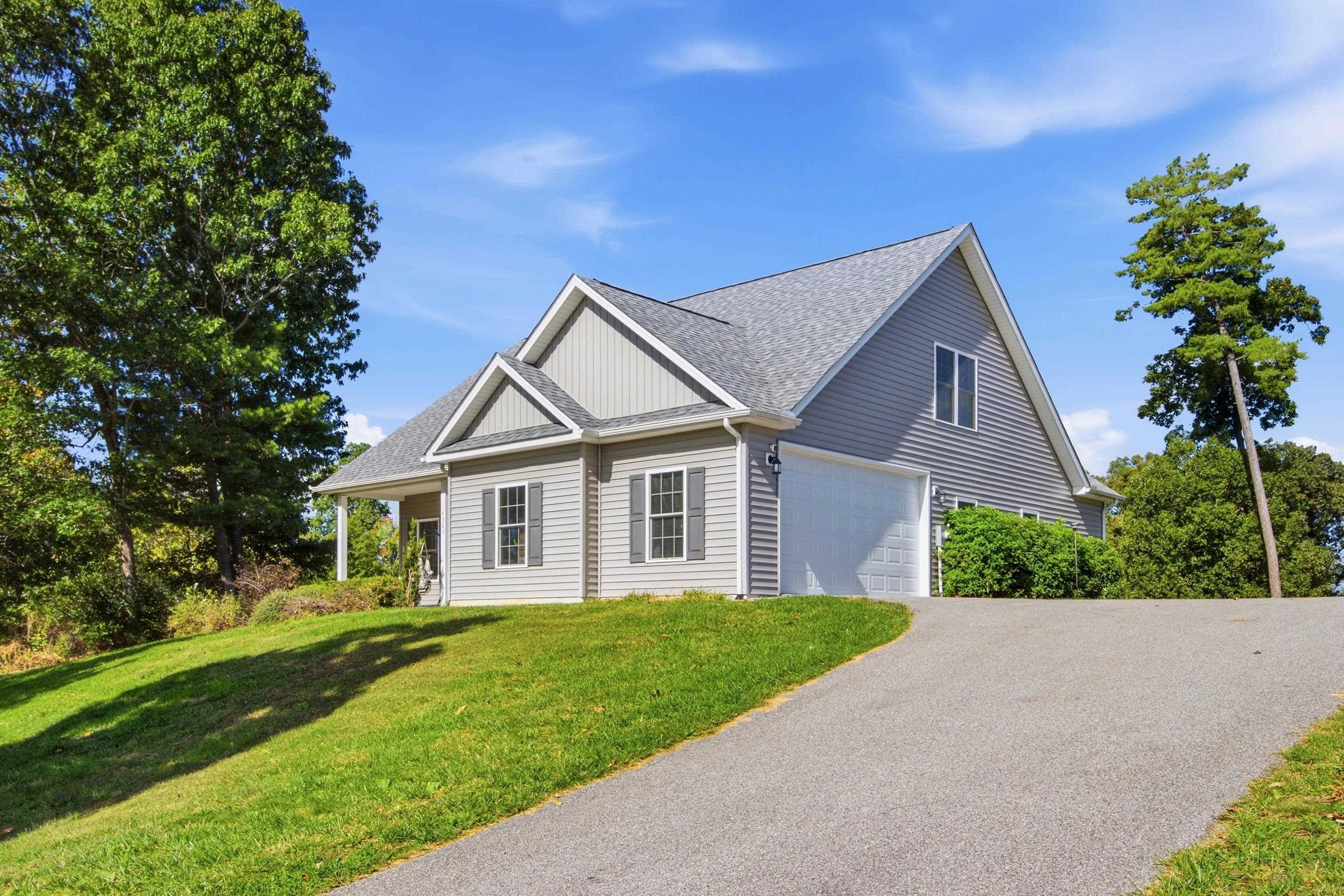 4565 Old Stage Road Radford VA 24141