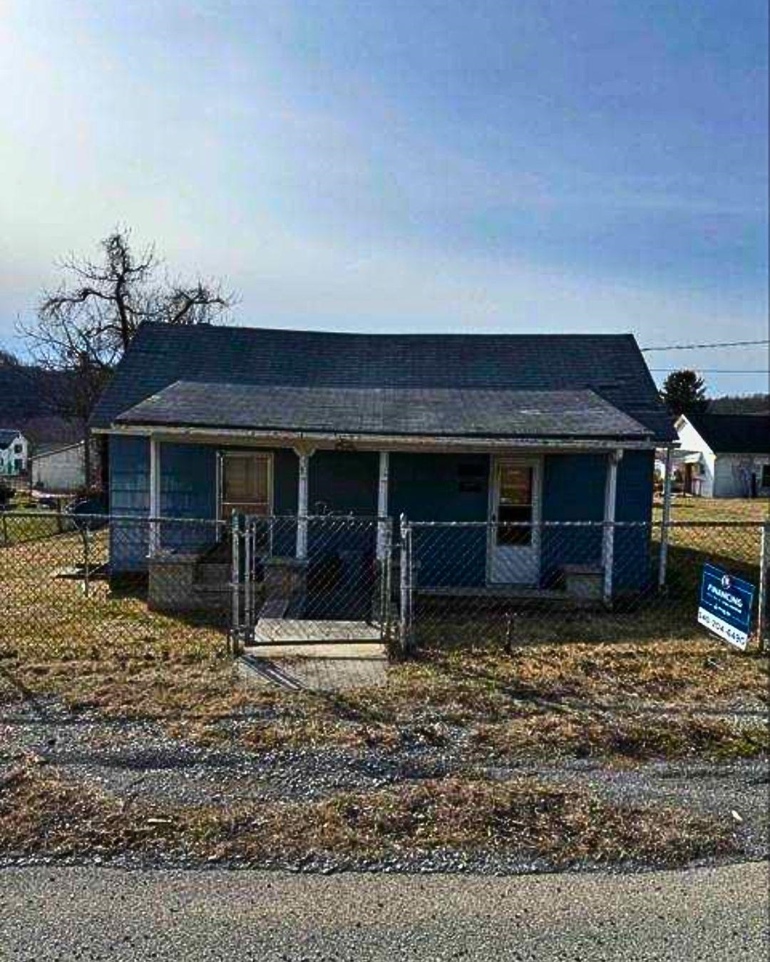 2409 2nd Street Radford VA 24141