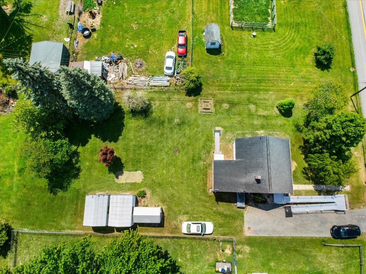 6880 Pulaski Avenue Fairlawn VA 24141