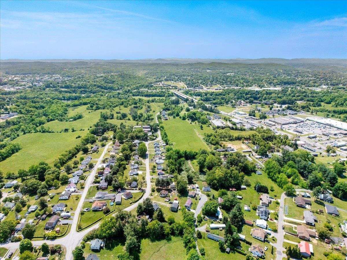 6880 Pulaski Avenue Fairlawn VA 24141