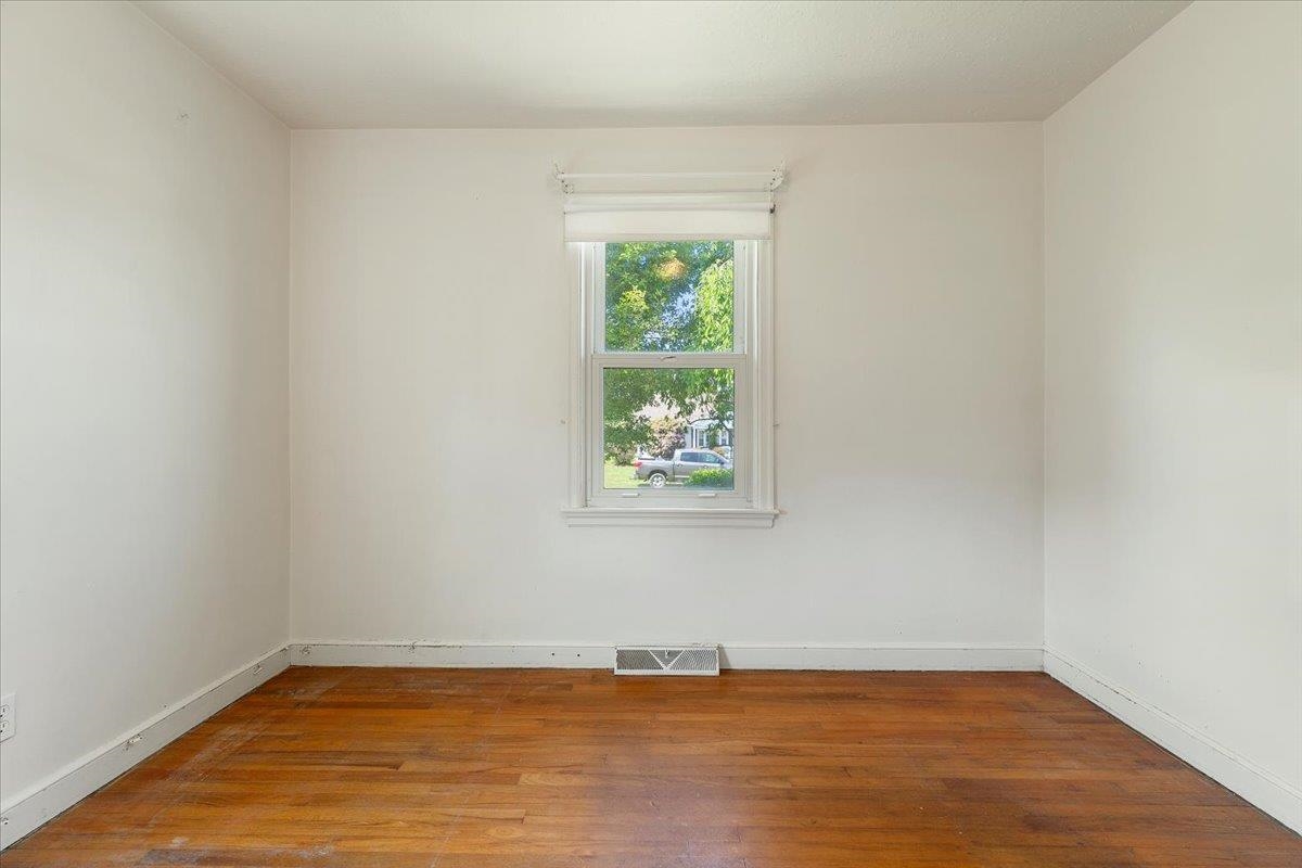 6880 Pulaski Avenue Fairlawn VA 24141