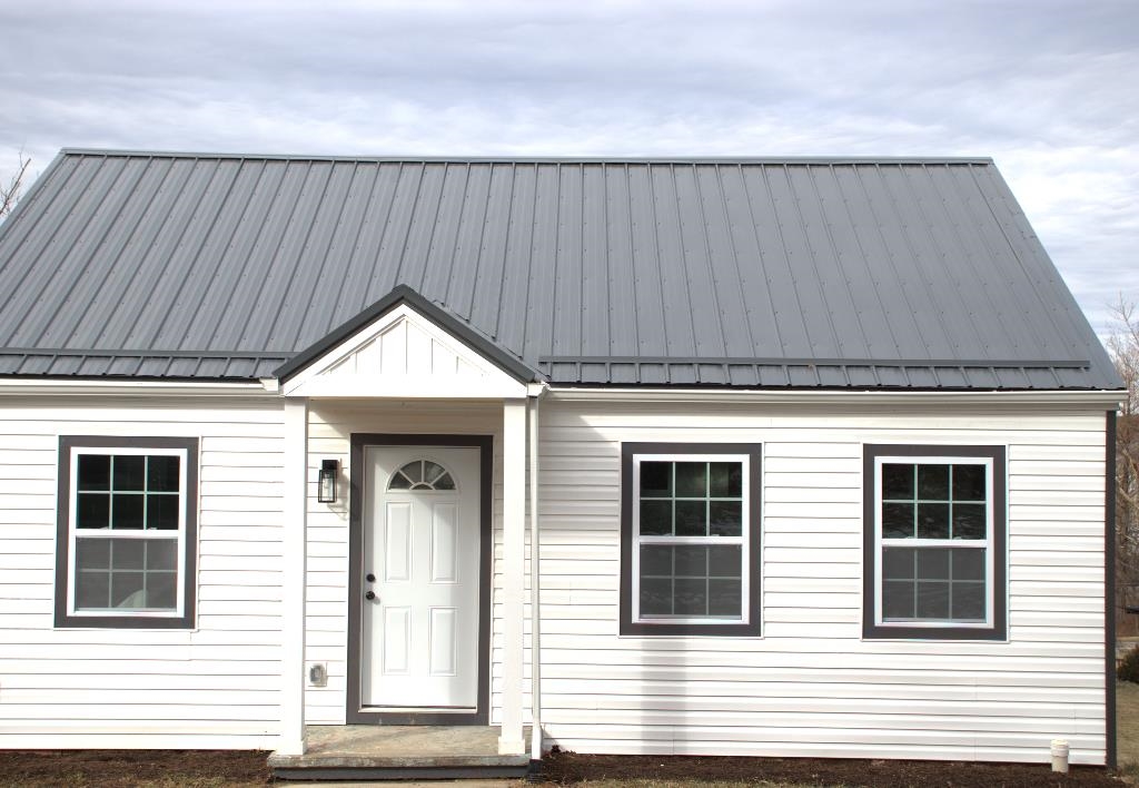 201 1st Street SE Pulaski VA 24301