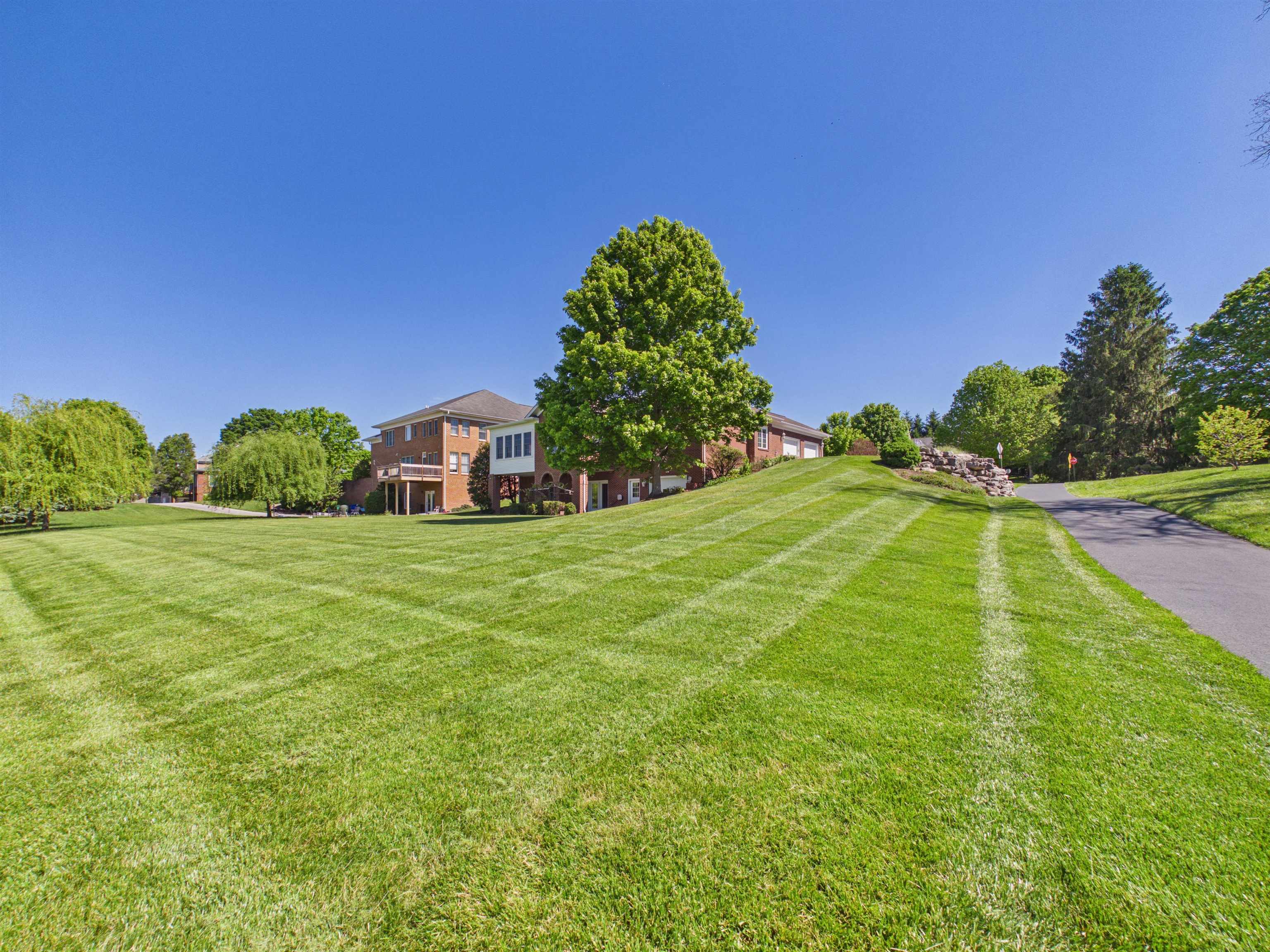 2111 Birch Leaf Lane Blacksburg VA 24060
