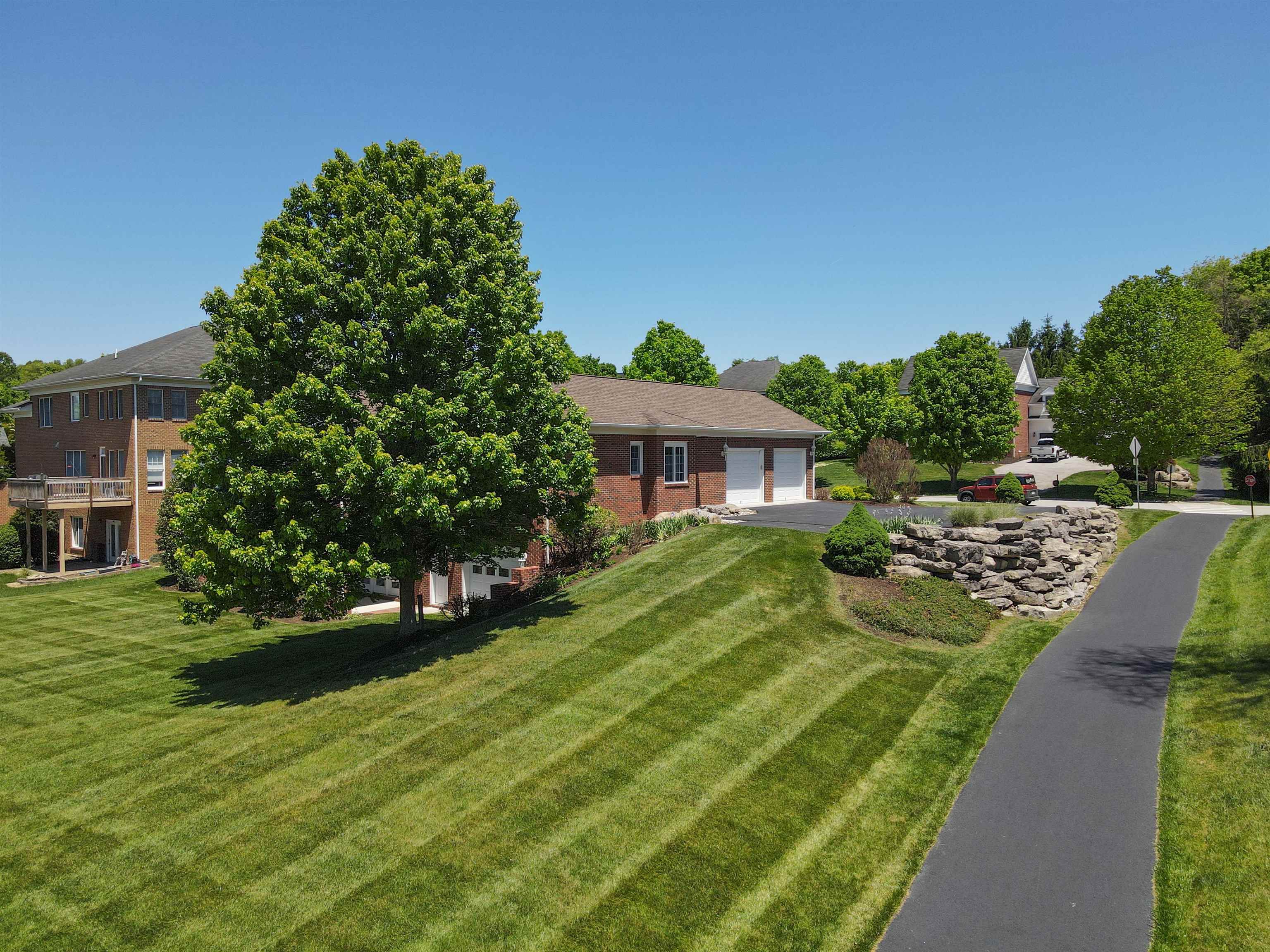 2111 Birch Leaf Lane Blacksburg VA 24060