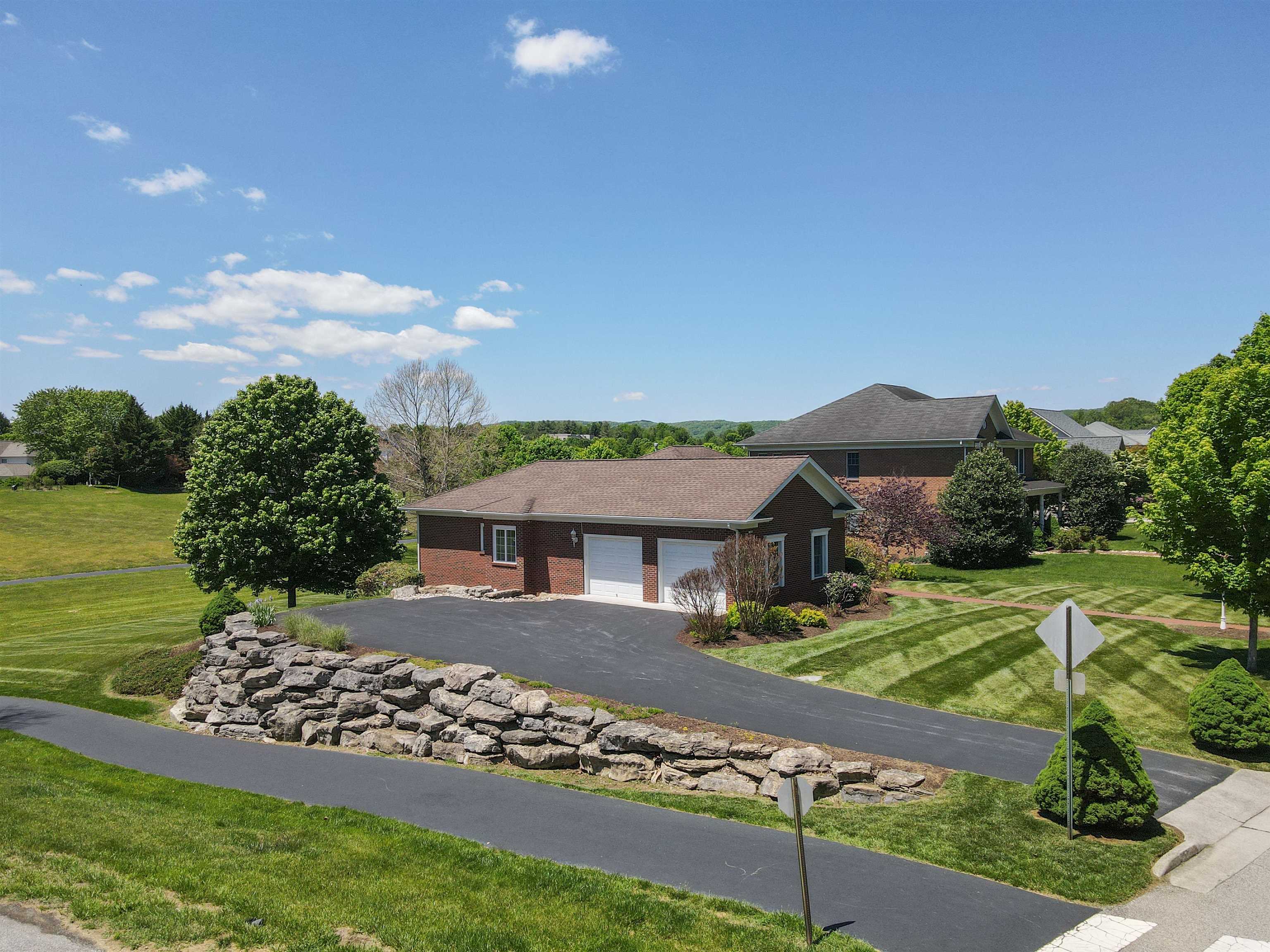 2111 Birch Leaf Lane Blacksburg VA 24060