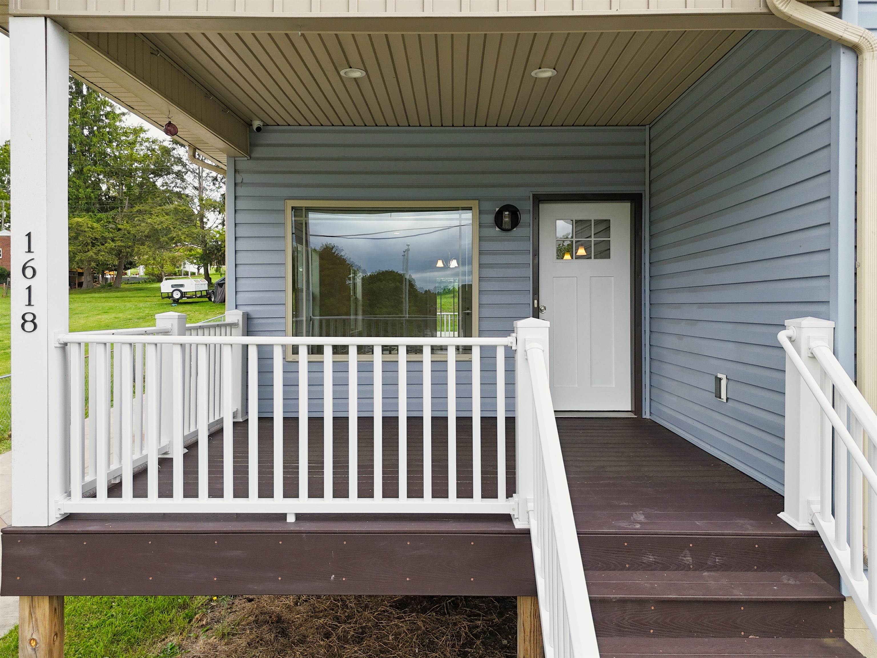 1618 Fourth Street Radford VA 24141