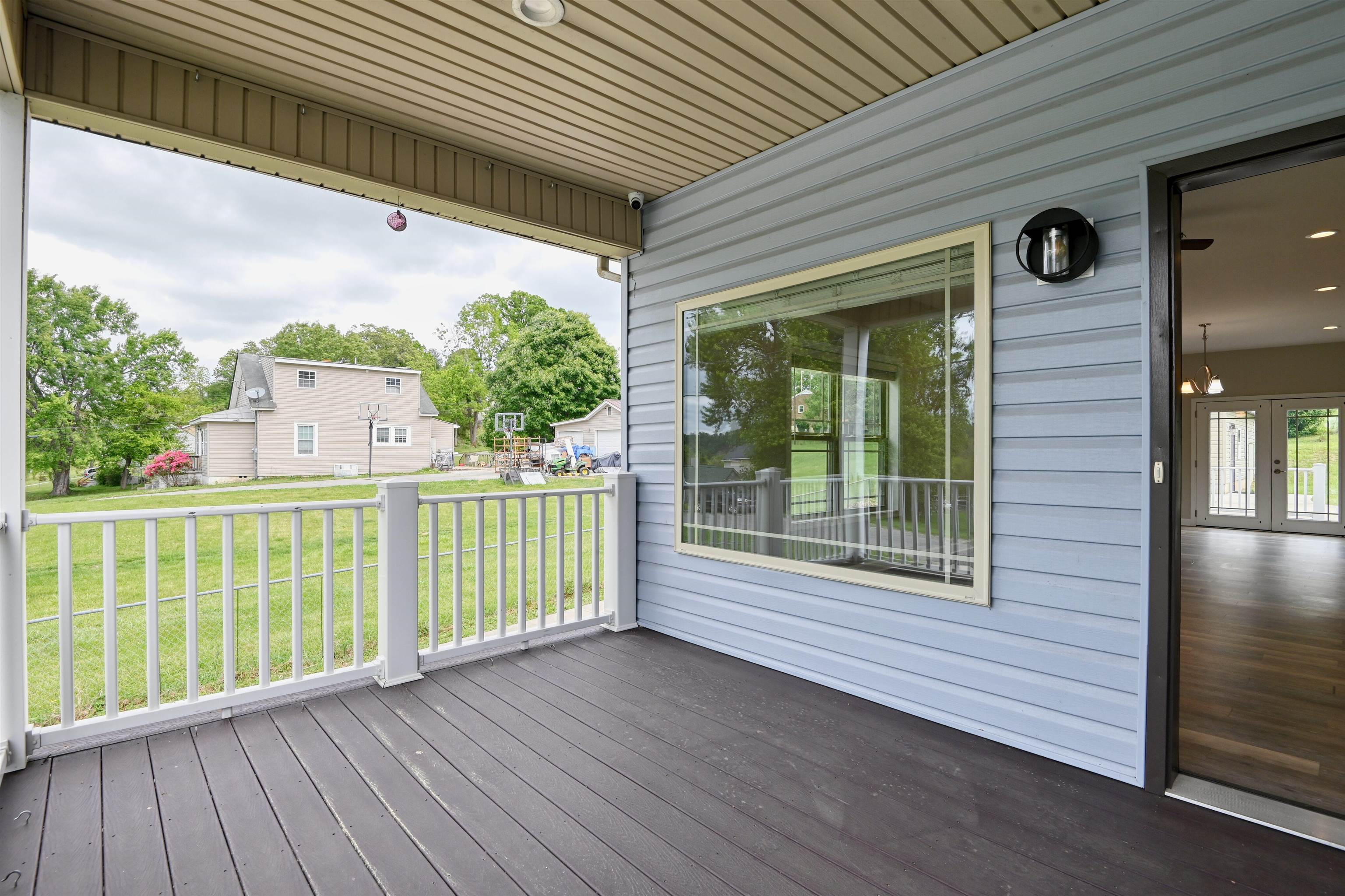 1618 Fourth Street Radford VA 24141