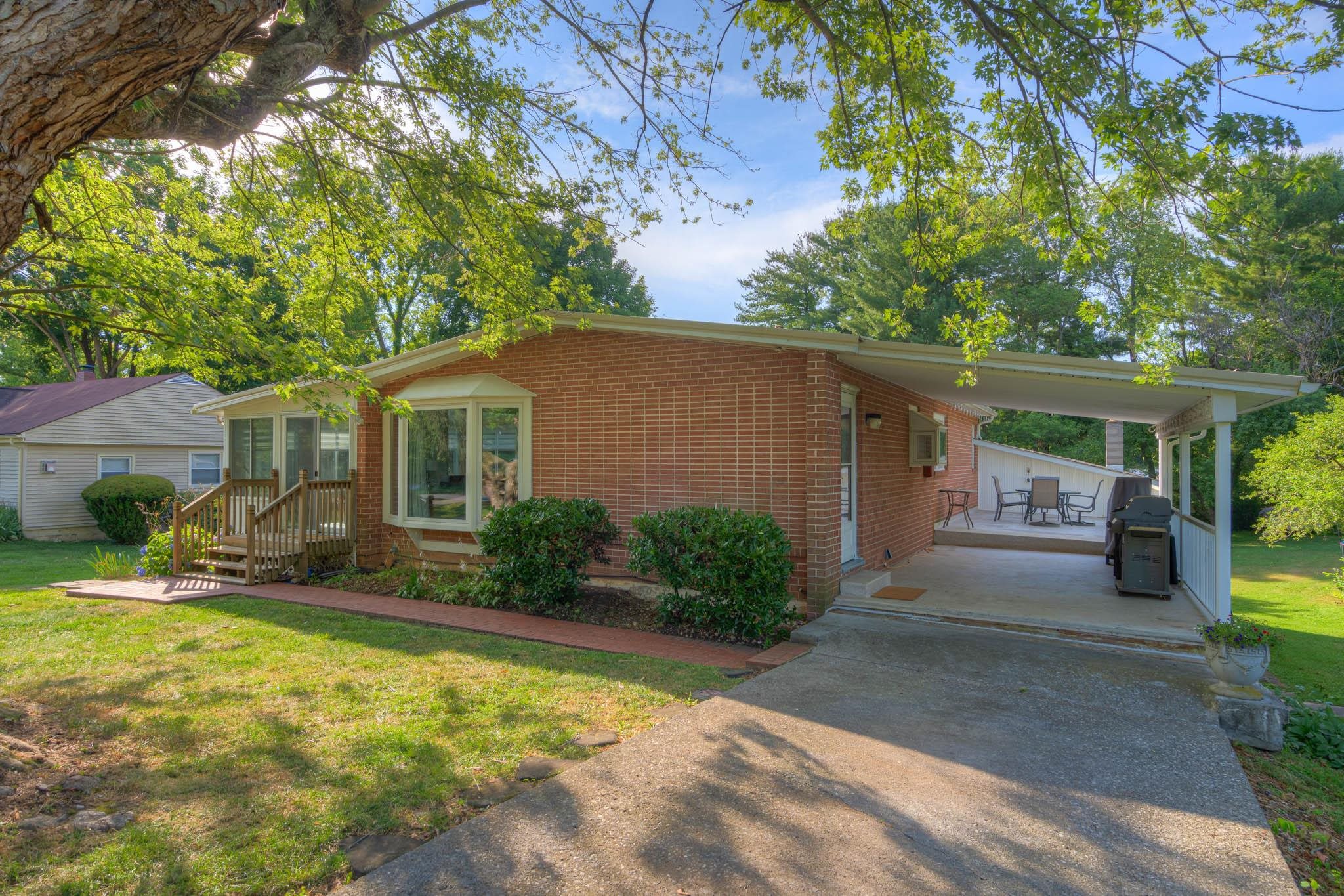 313 Landsdowne Street Blacksburg VA 24060