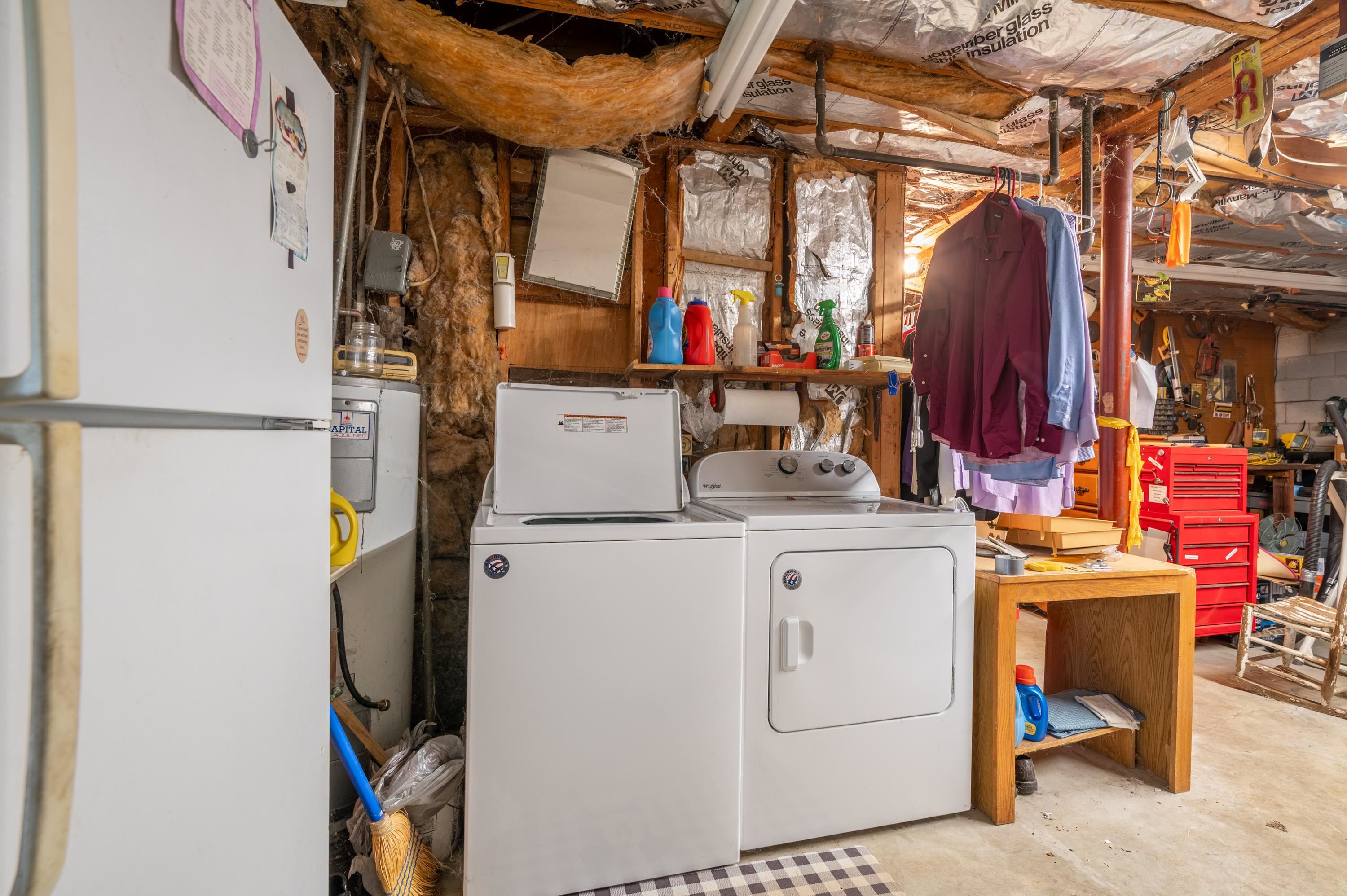 2516 Pinewood Drive Draper VA 24324