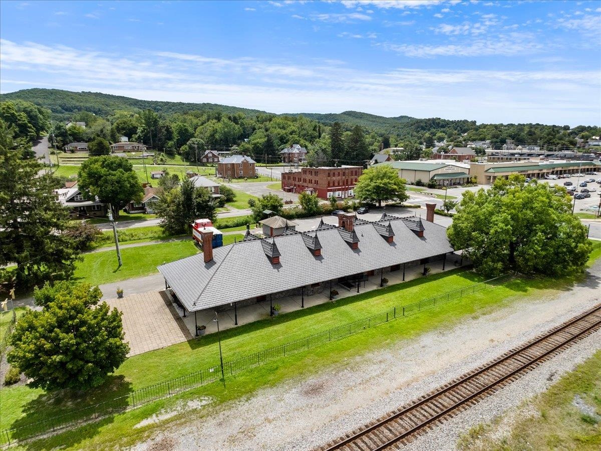 1024 Dora Highway Pulaski VA 24301