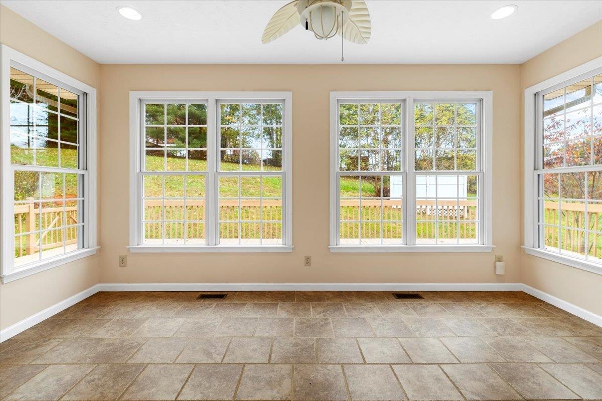 160 Cardova Drive Max Meadows VA 24360