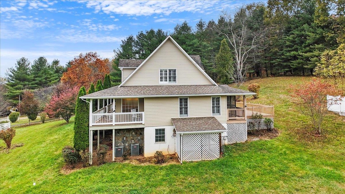 160 Cardova Drive Max Meadows VA 24360