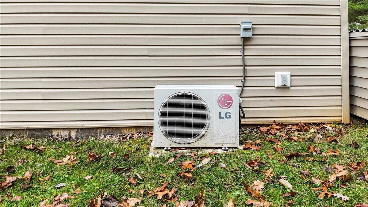 160 Cardova Drive Max Meadows VA 24360