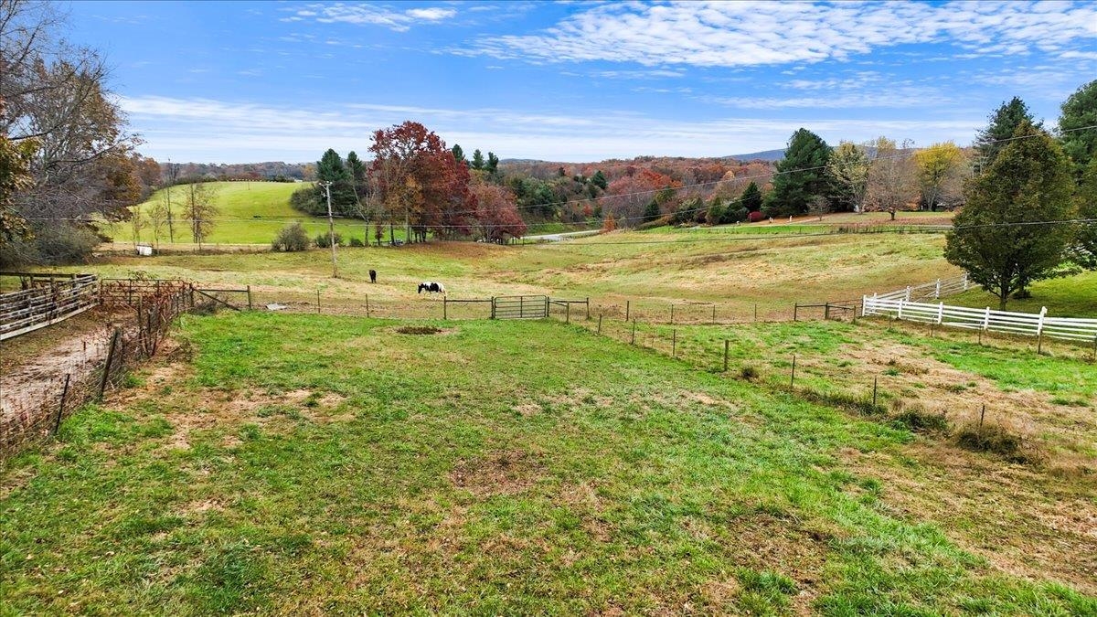 160 Cardova Drive Max Meadows VA 24360