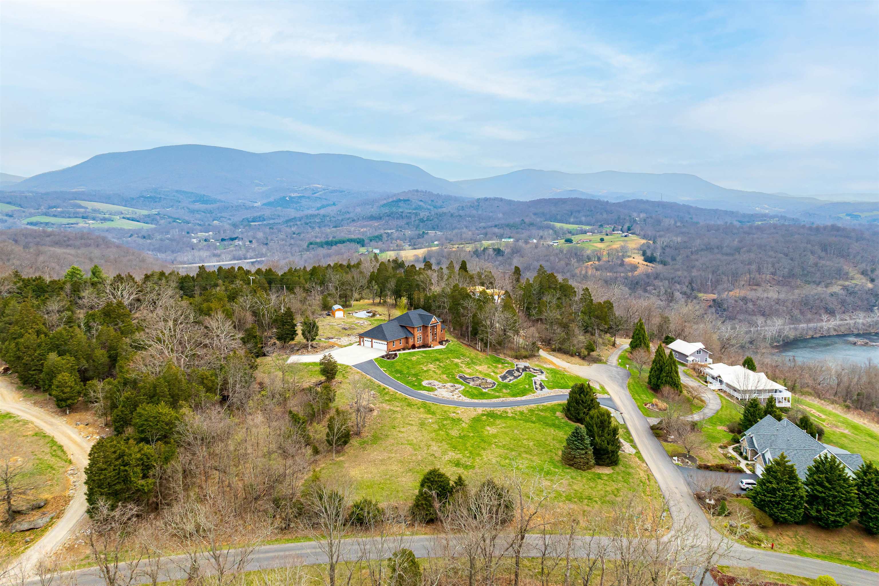 120 River Ridge Drive Pearisburg VA 24134