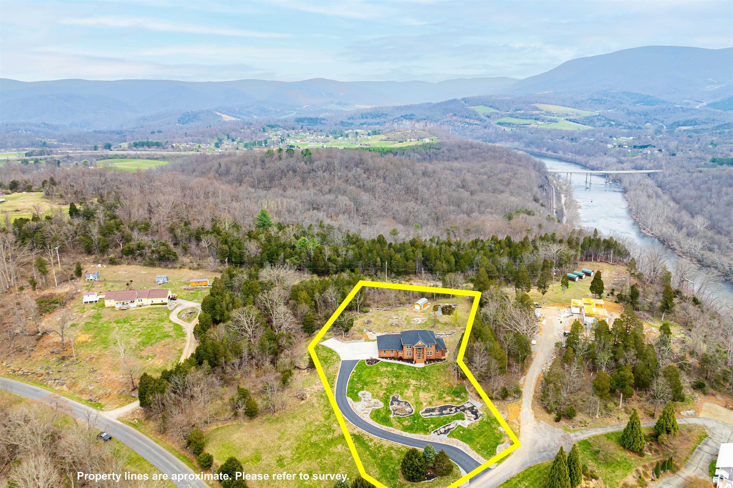 120 River Ridge Drive Pearisburg VA 24134