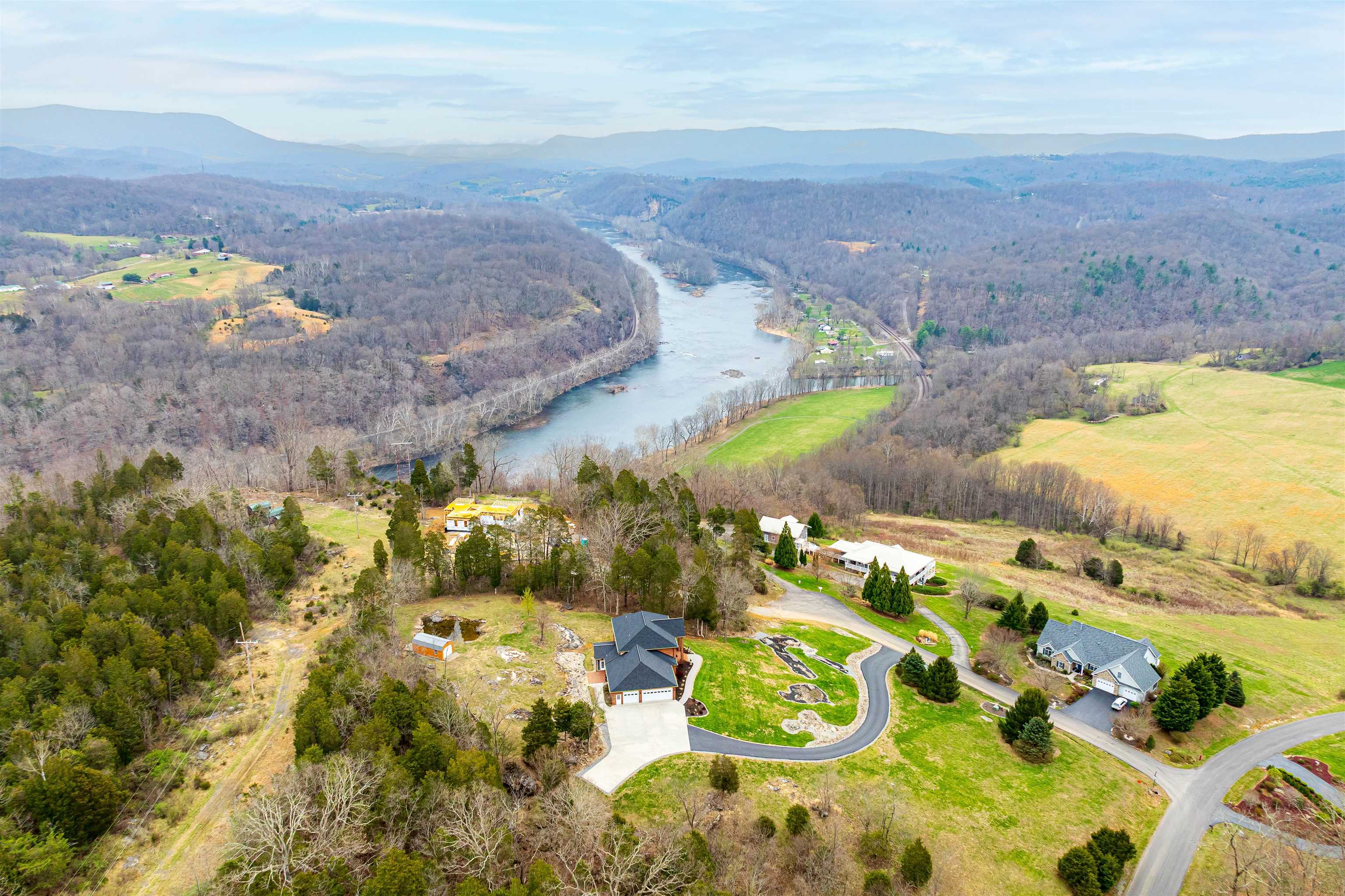 120 River Ridge Drive Pearisburg VA 24134