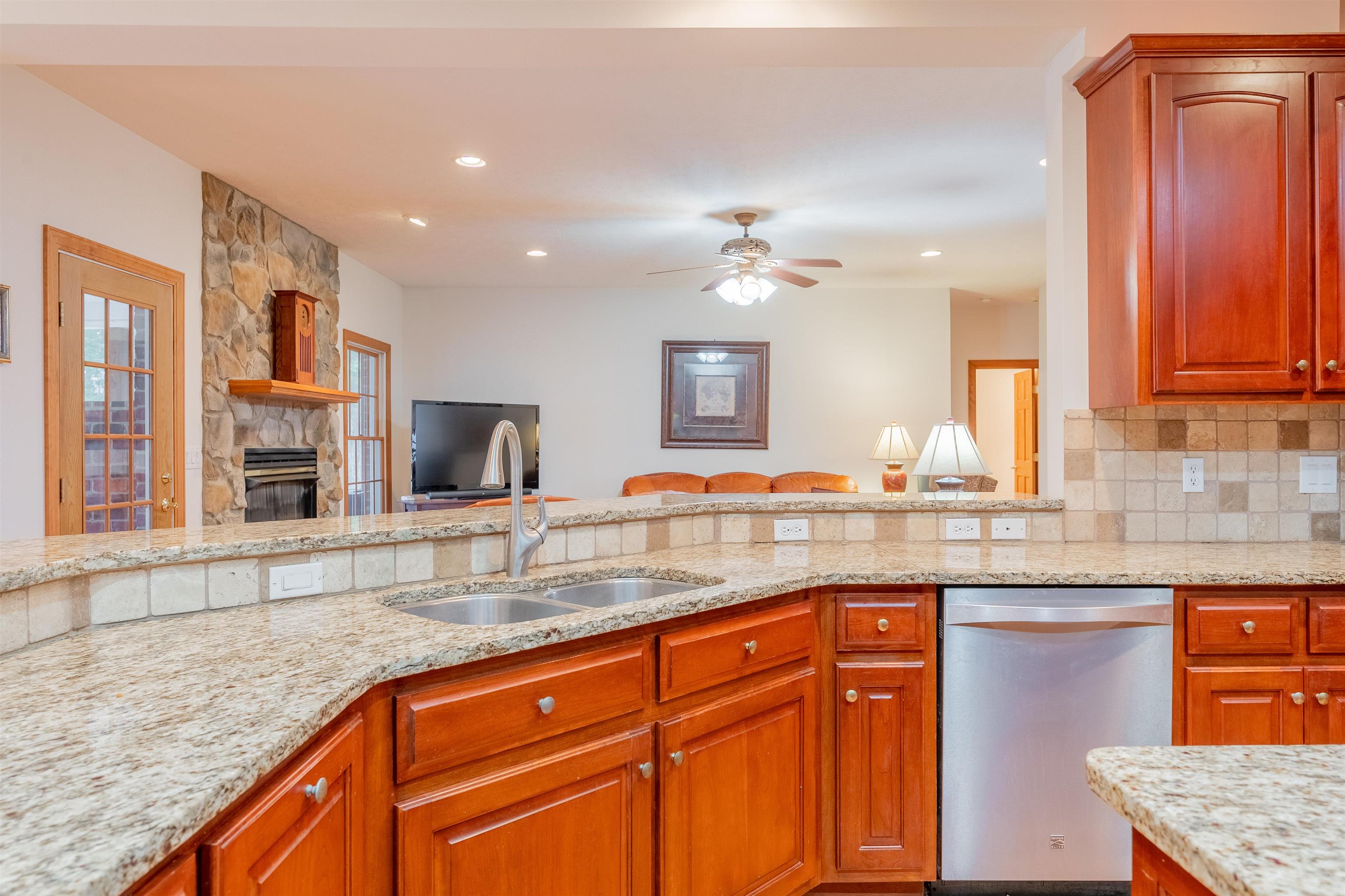 120 River Ridge Drive Pearisburg VA 24134