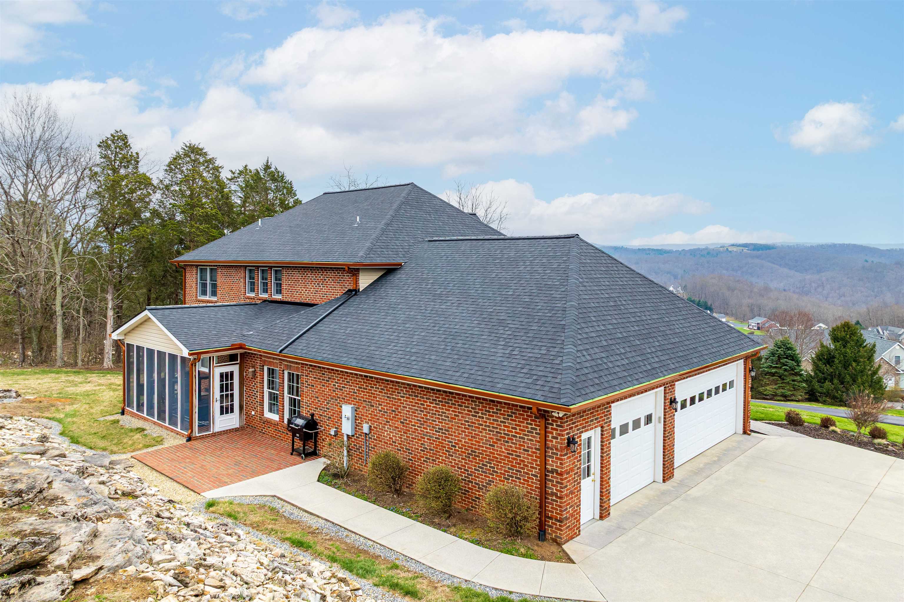 120 River Ridge Drive Pearisburg VA 24134
