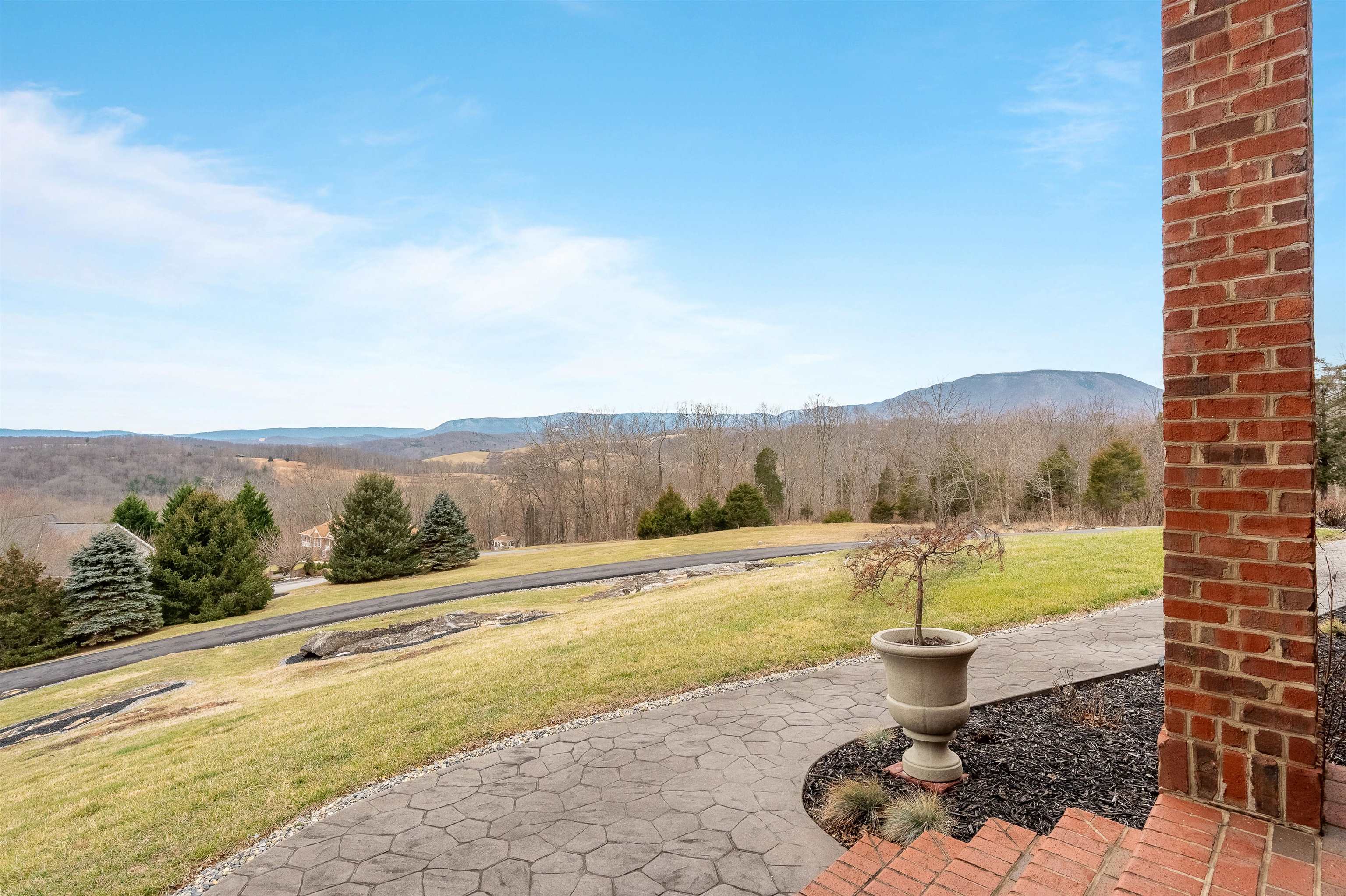 120 River Ridge Drive Pearisburg VA 24134