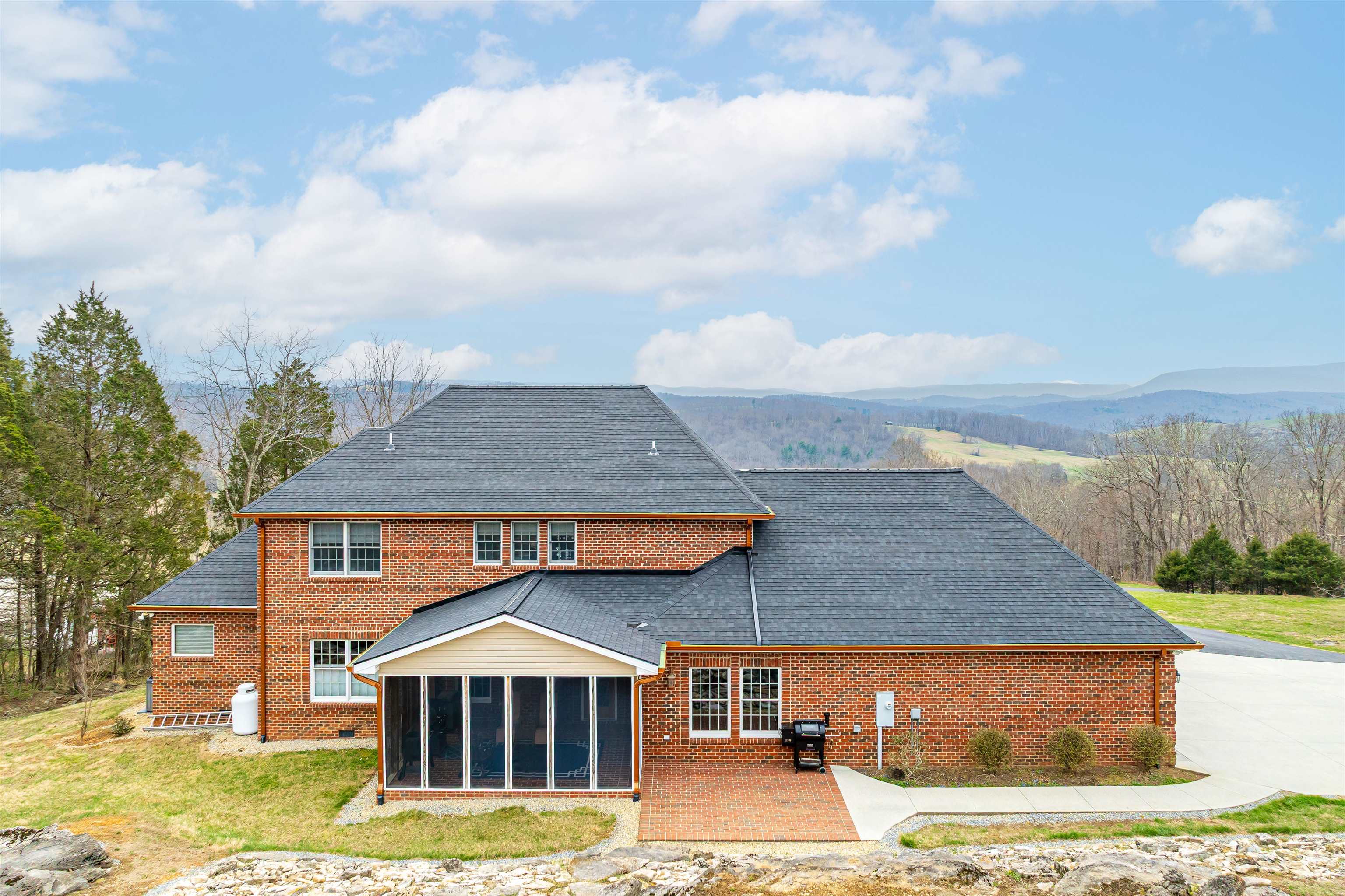 120 River Ridge Drive Pearisburg VA 24134