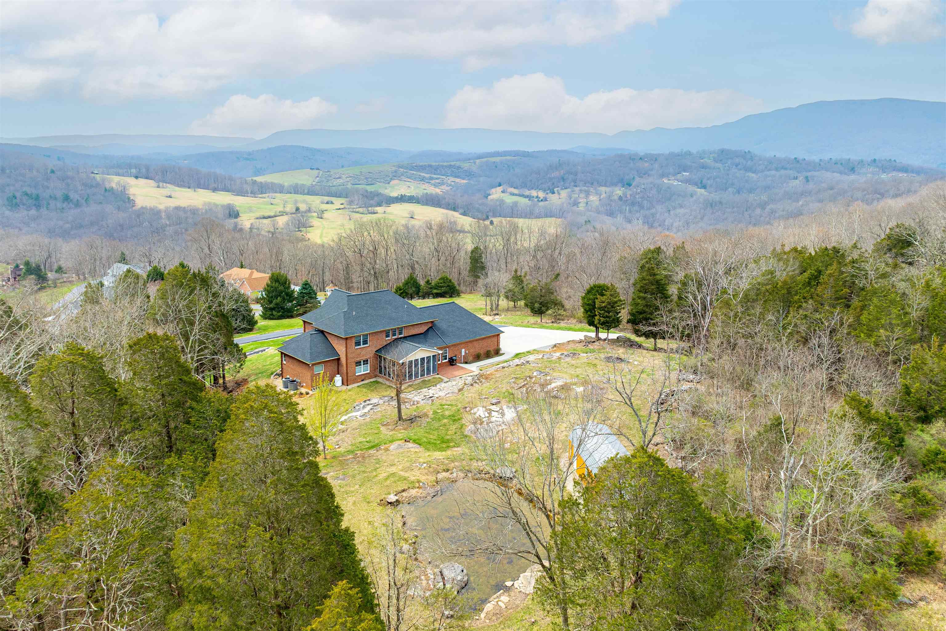 120 River Ridge Drive Pearisburg VA 24134