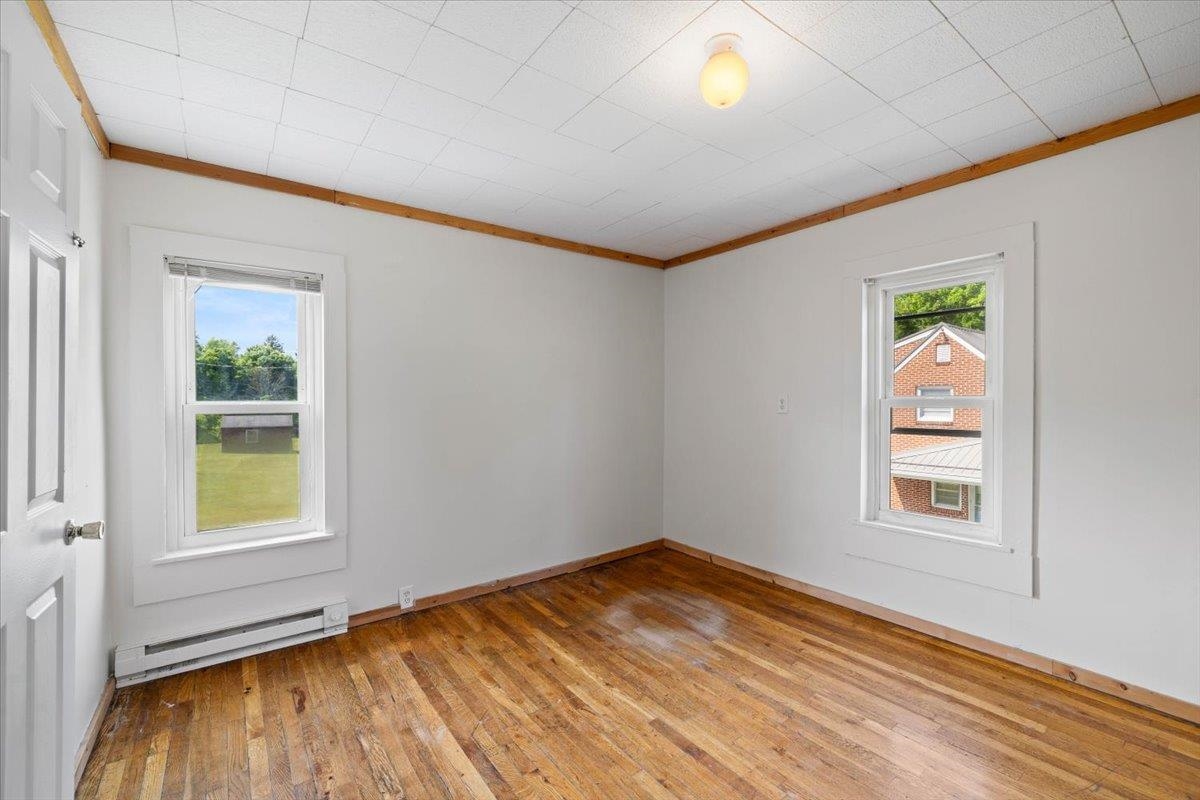 806 Church Avenue Pearisburg VA 24134
