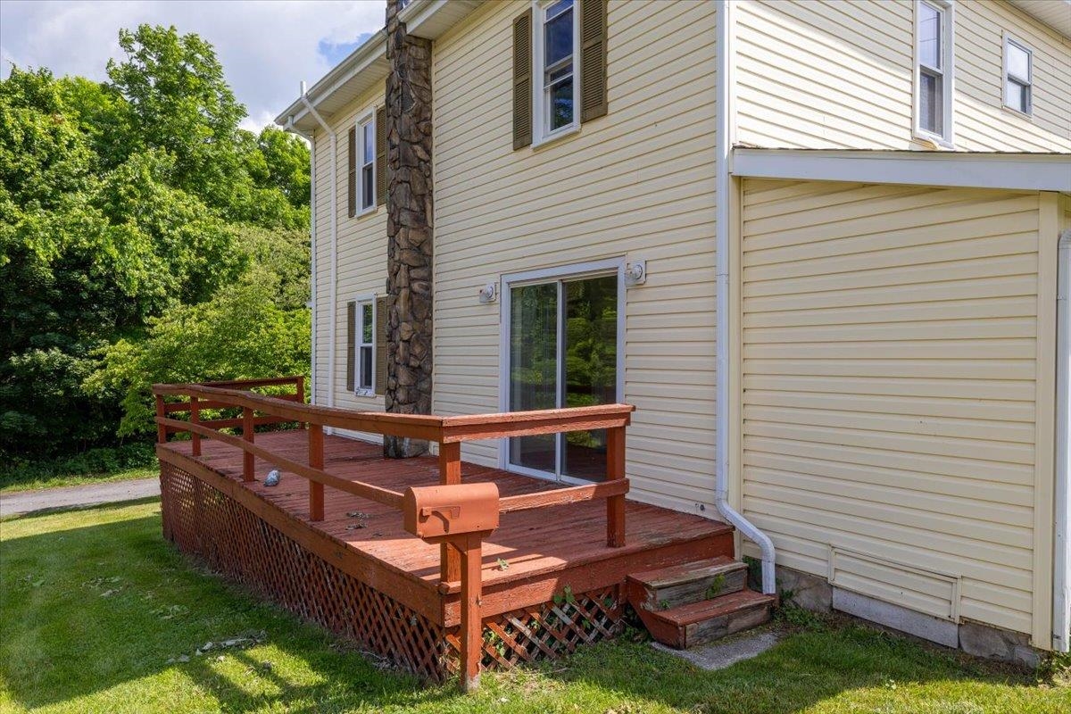 806 Church Avenue Pearisburg VA 24134