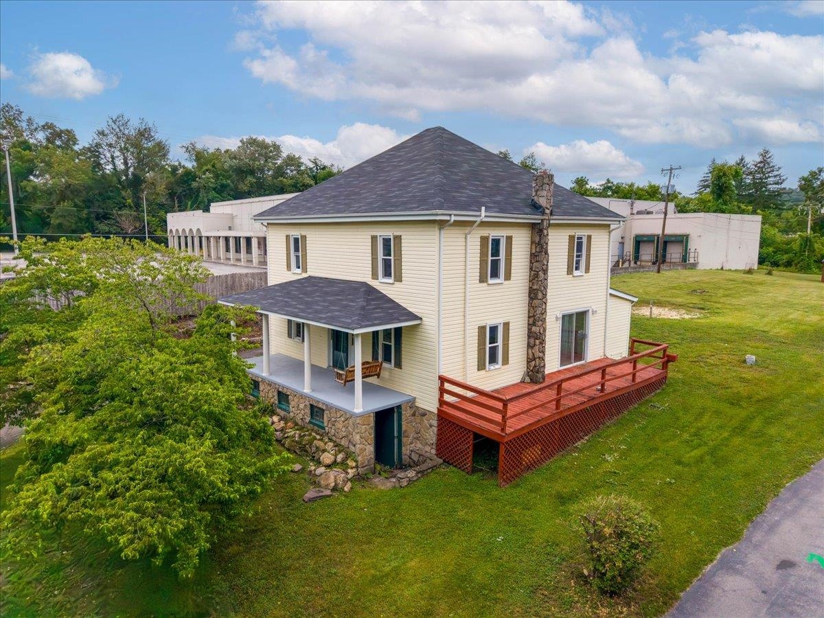 806 Church Avenue Pearisburg VA 24134