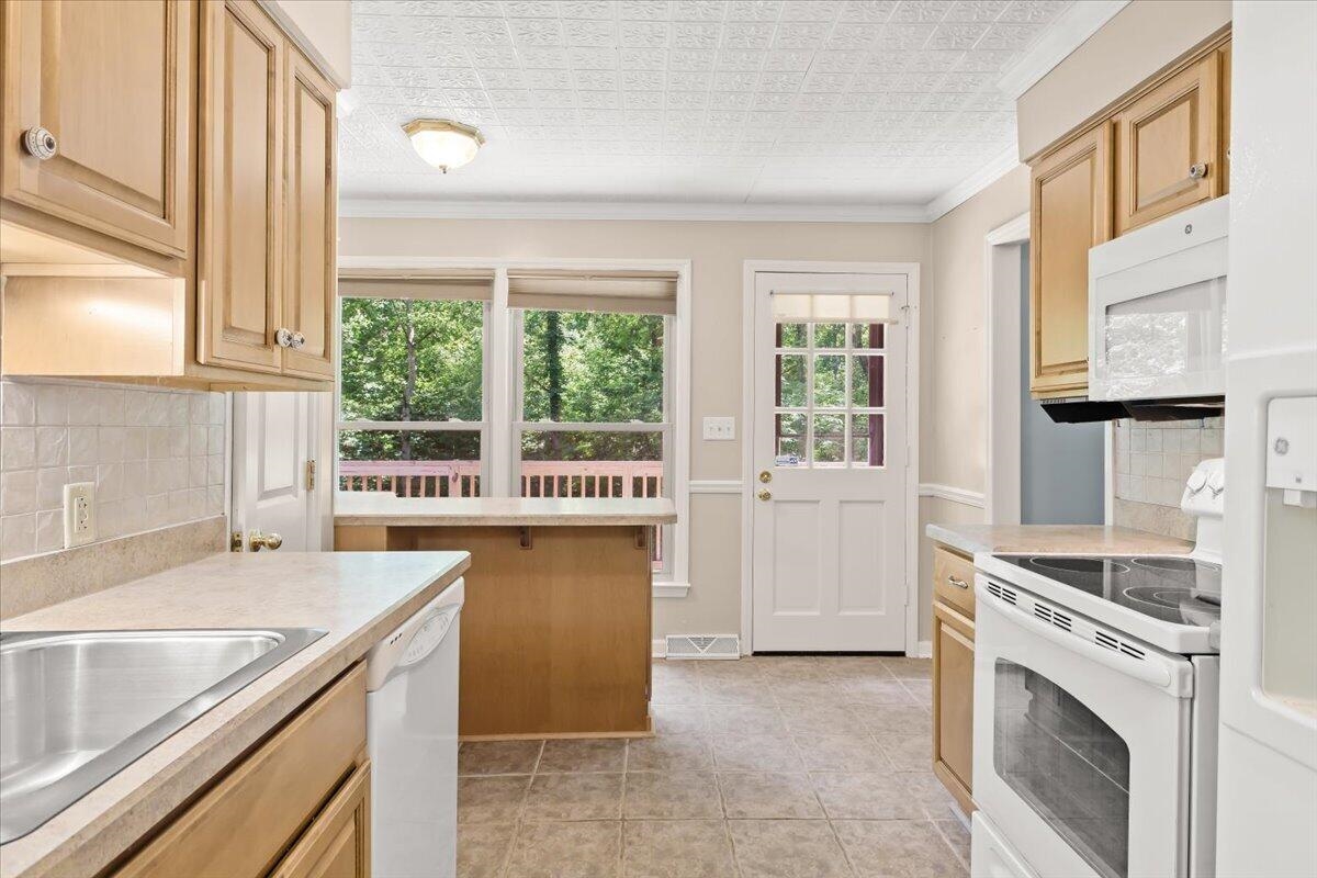 7282 Timberlane Drive Fairlawn VA 24141