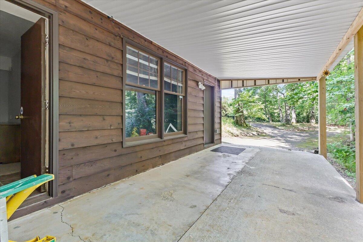 7282 Timberlane Drive Fairlawn VA 24141