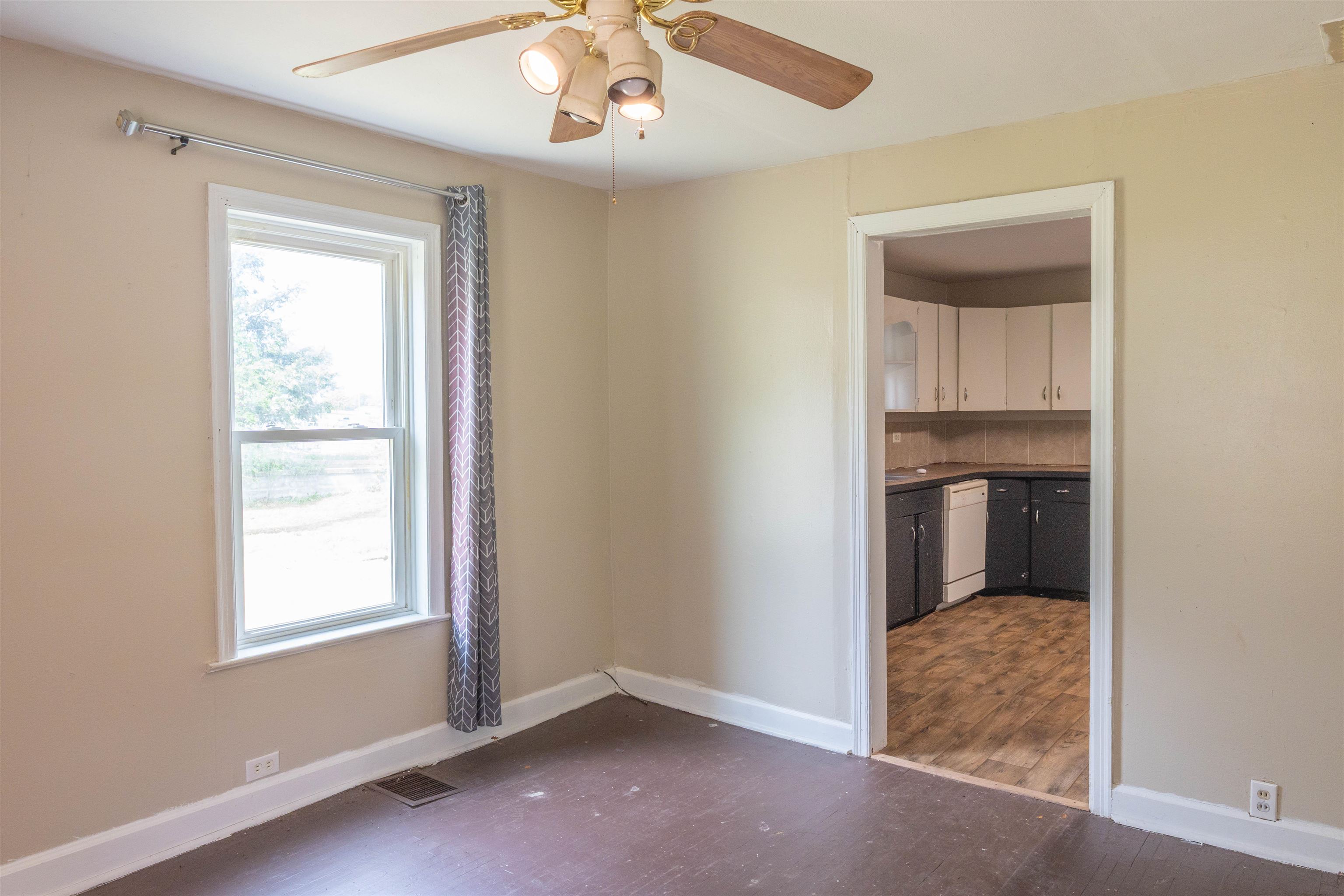1272 Lead Mine Road Austinville VA 24312