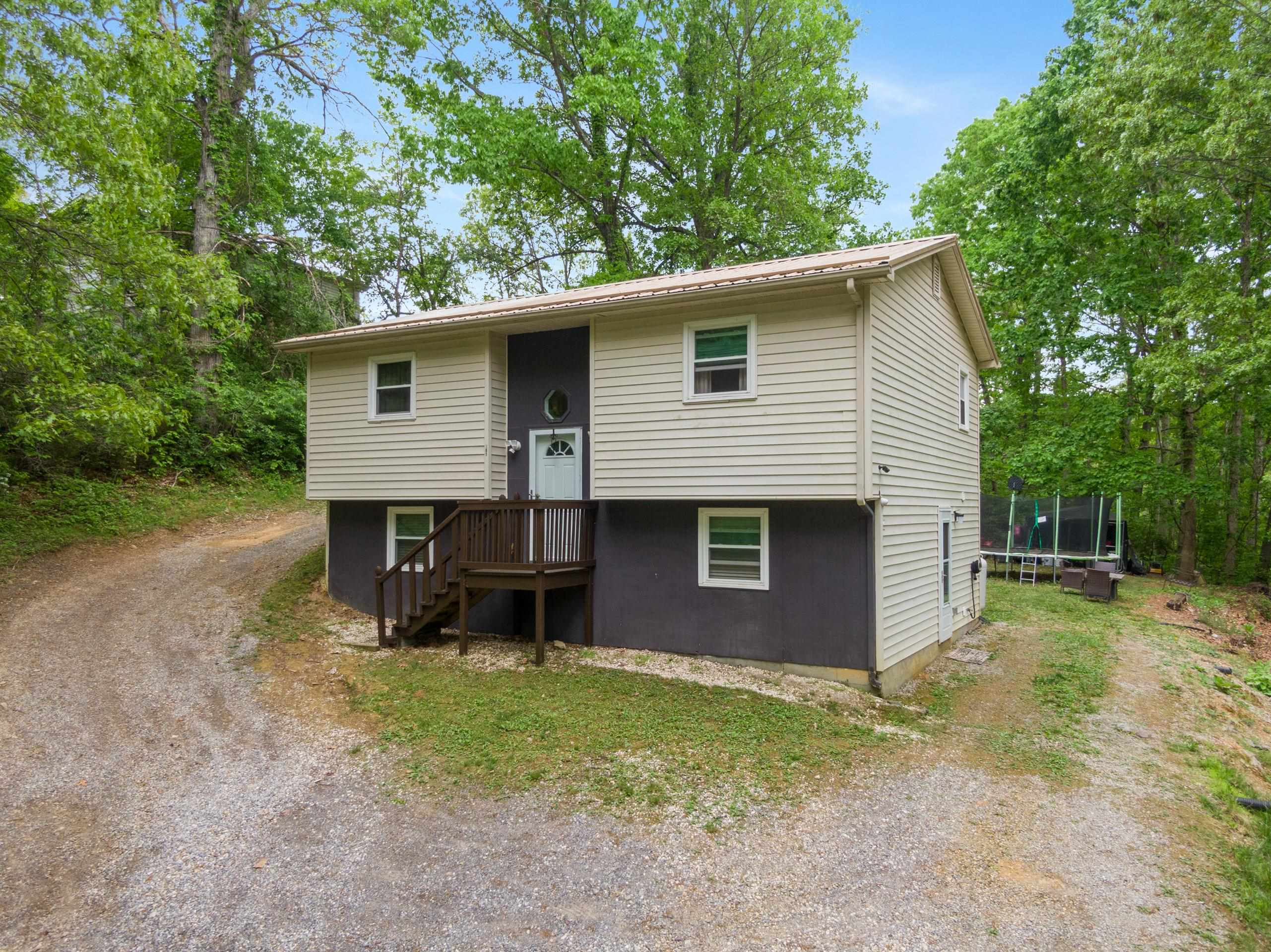 189 Pine Hollow Road Christiansburg VA 24073