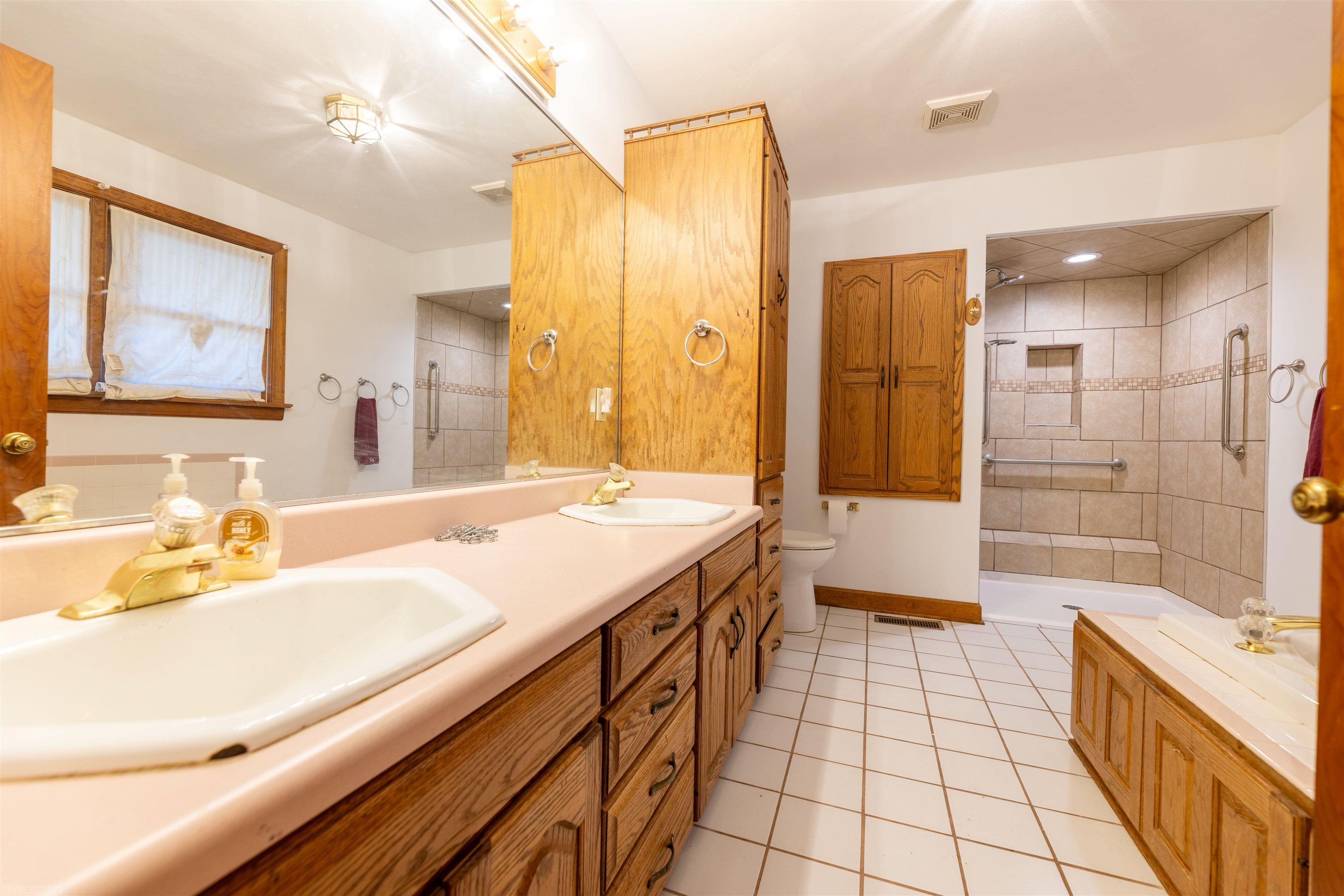 4901 Glenvar Hights Boulevard Salem VA 24153