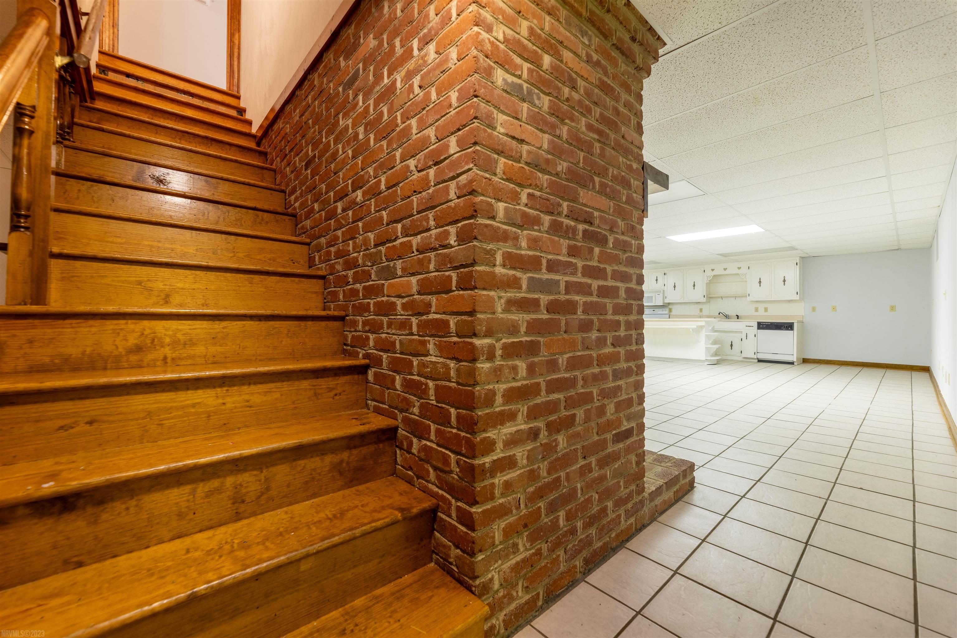 4901 Glenvar Hights Boulevard Salem VA 24153